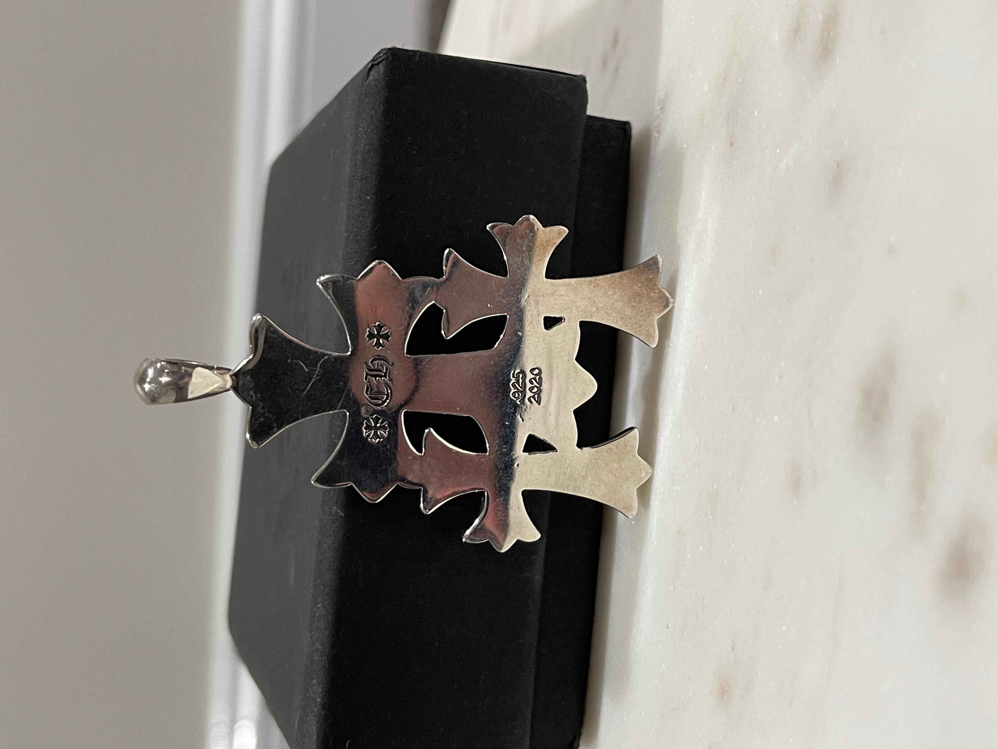 chrome hearts triple cross pendant