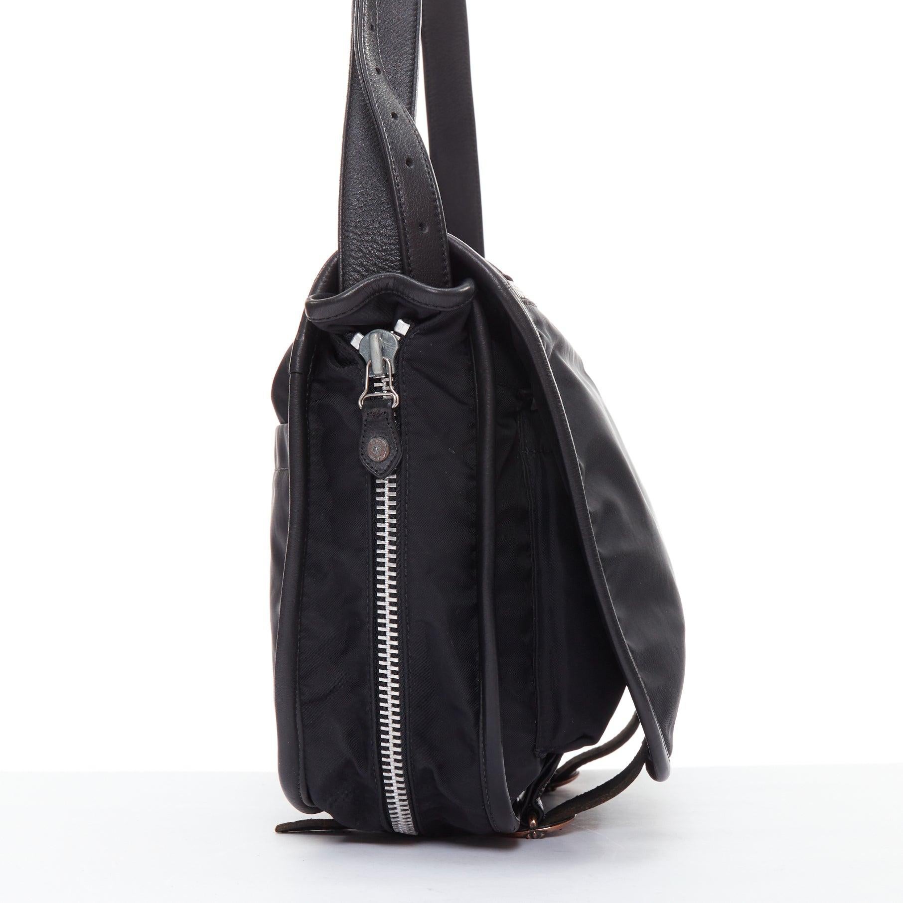 CHROME HEARTS Gunslinger Bolso bandolera de nailon negro con logotipo plateado y asa de mano en Bueno estado para la venta en Hong Kong, NT