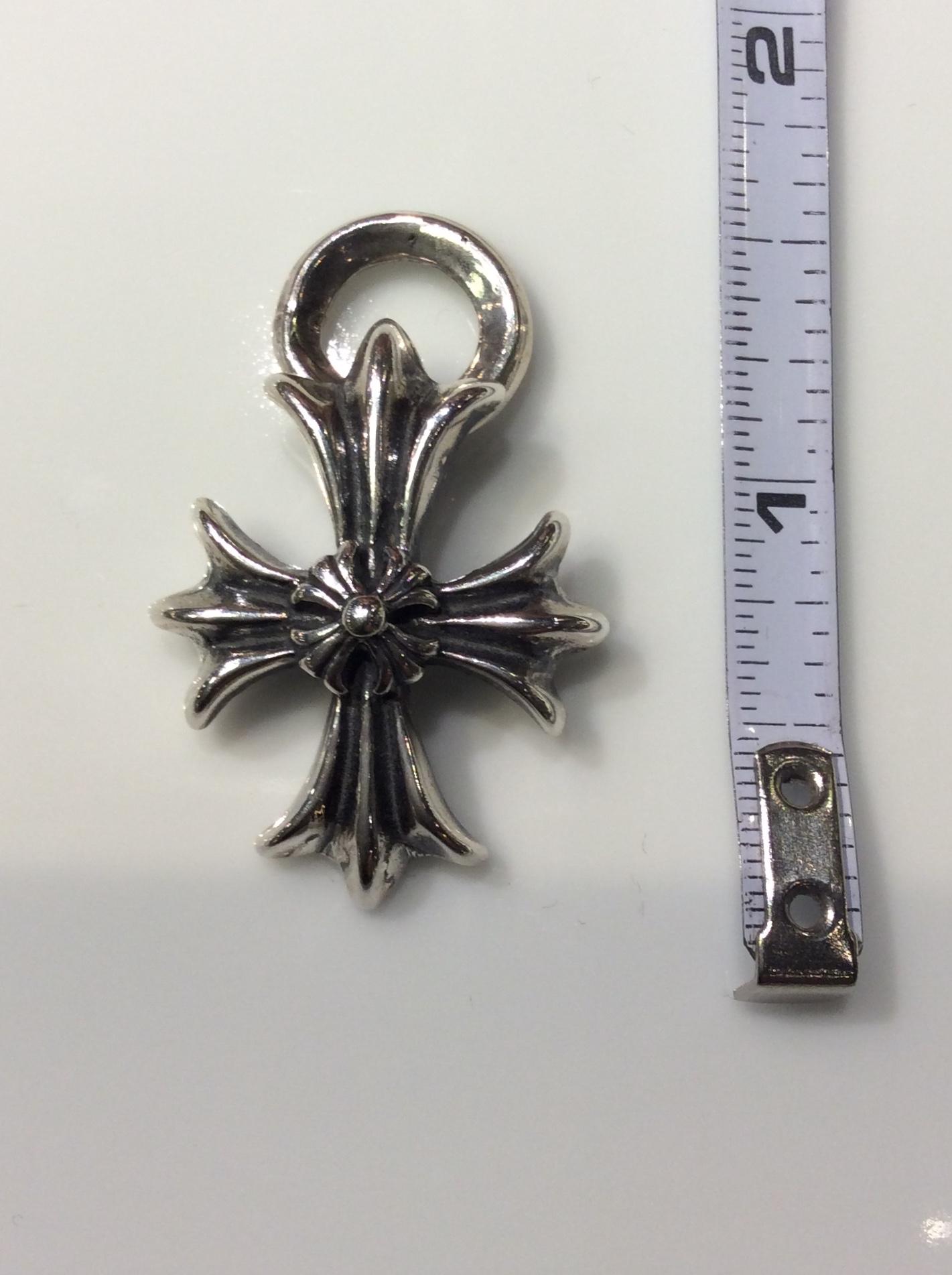 chrome hearts silver maltese cross pendant necklace