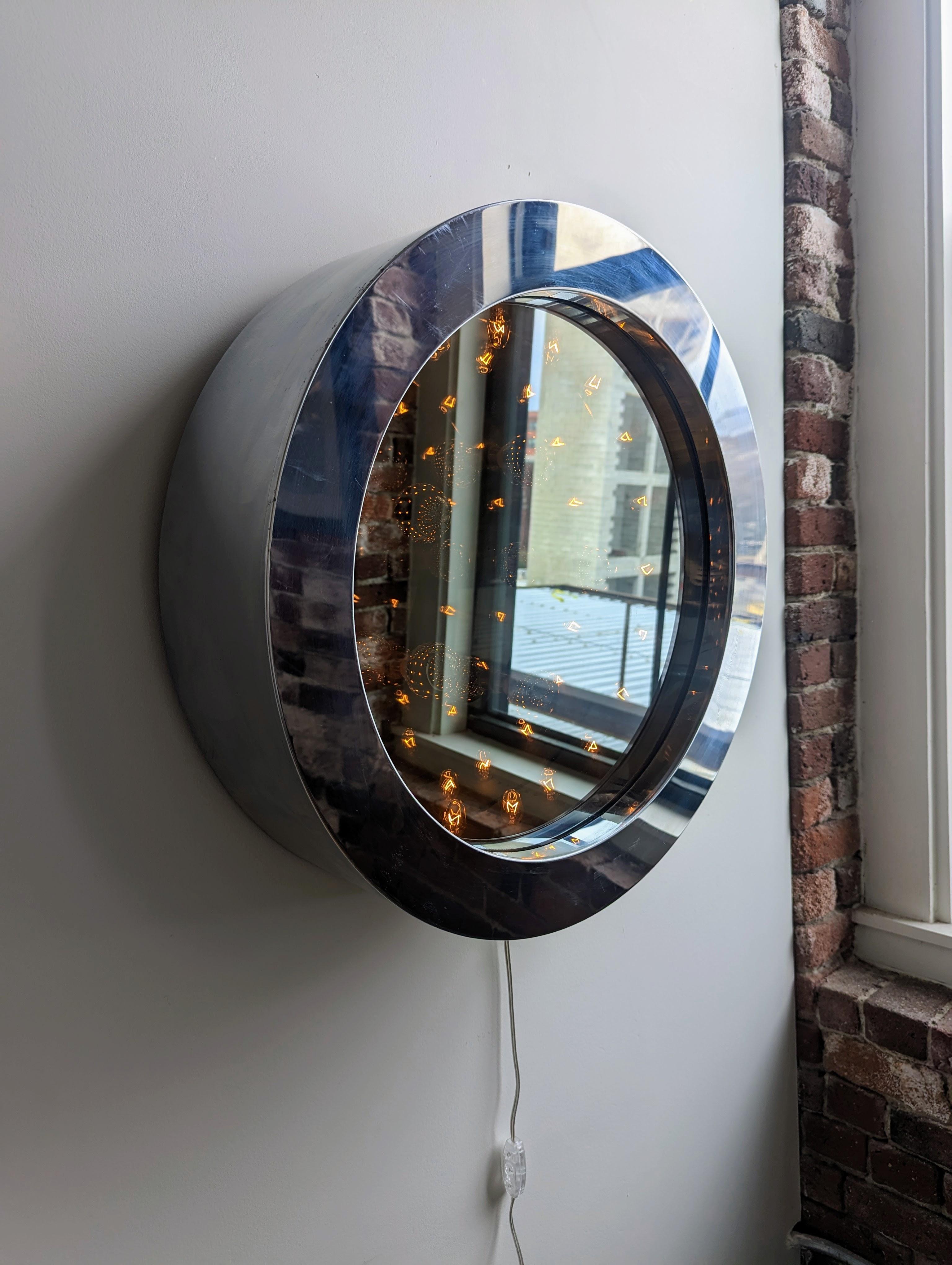 Miroir Infinity de Curtis Jere, signé en vente 4