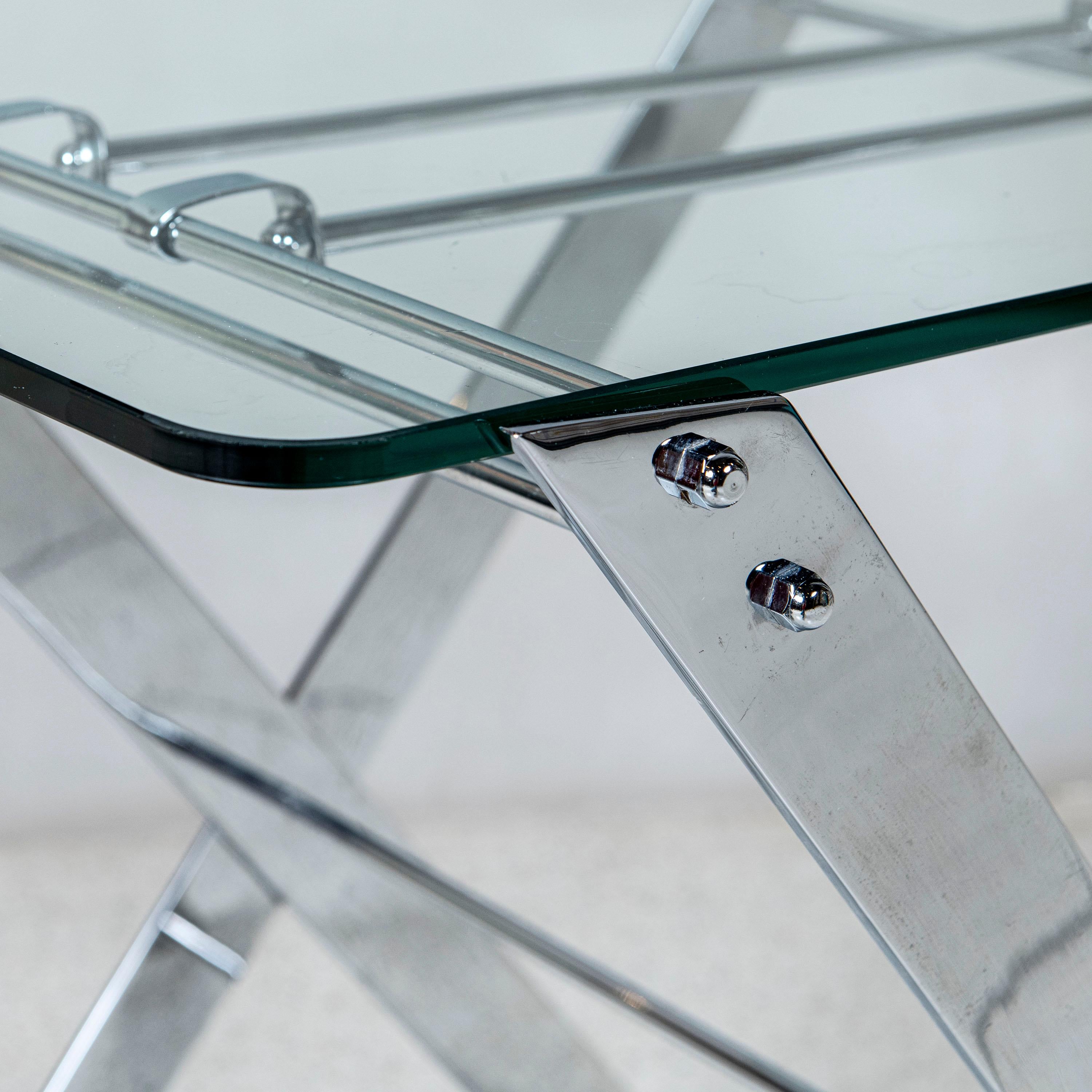 Chrome Iron and Glass Serving Tray Table, France, Mid-20th Century In Good Condition For Sale In Buenos Aires, Buenos Aires