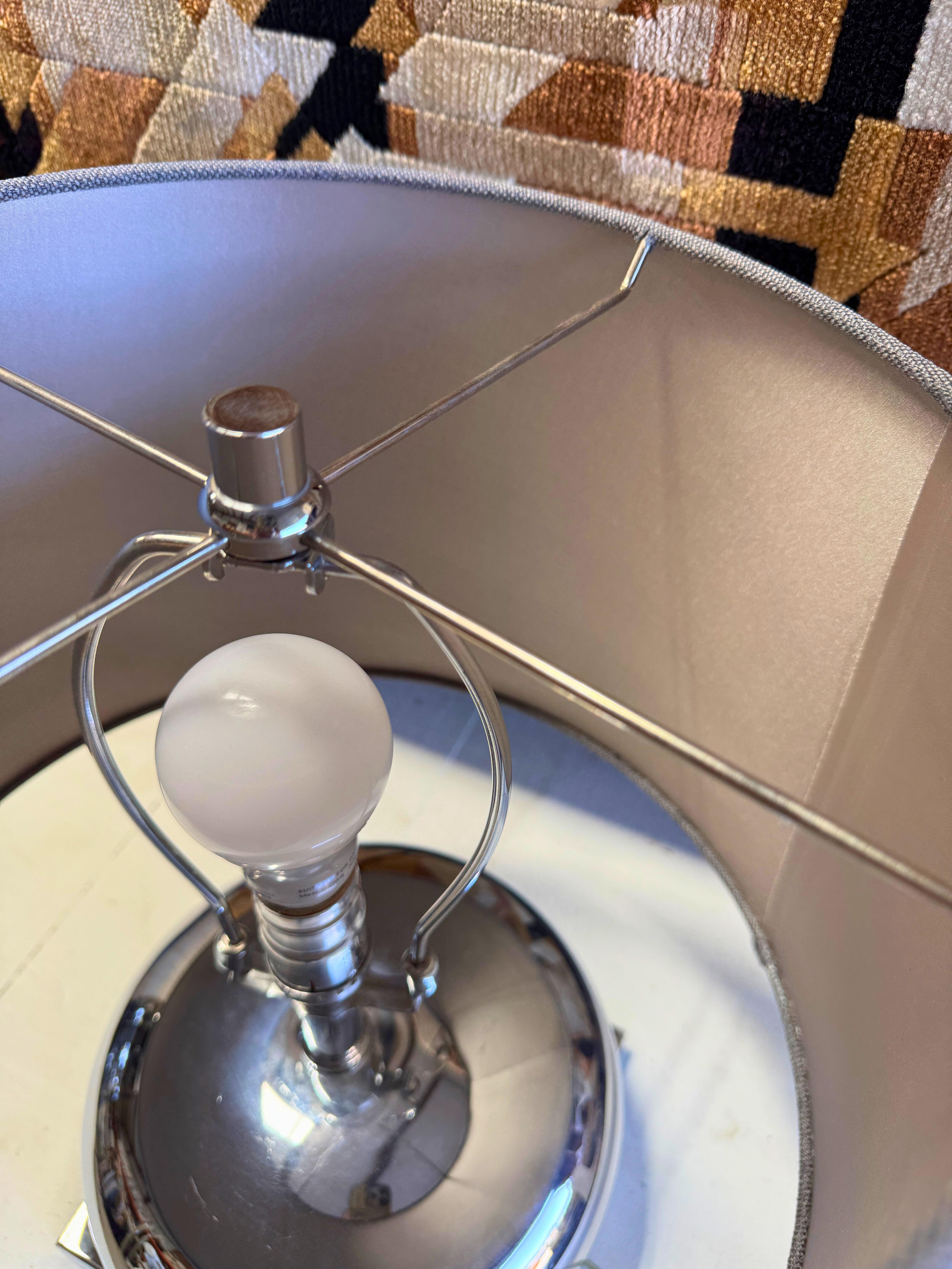 Chrome Lampes chrome avec abat-jour en vente