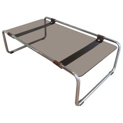 Table basse en chrome, cuir et verre fumé