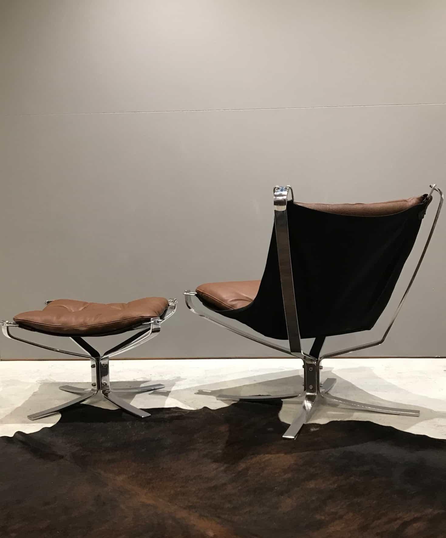 Late 20th Century Chrome Low-Back Falcon Chair and Ottoman