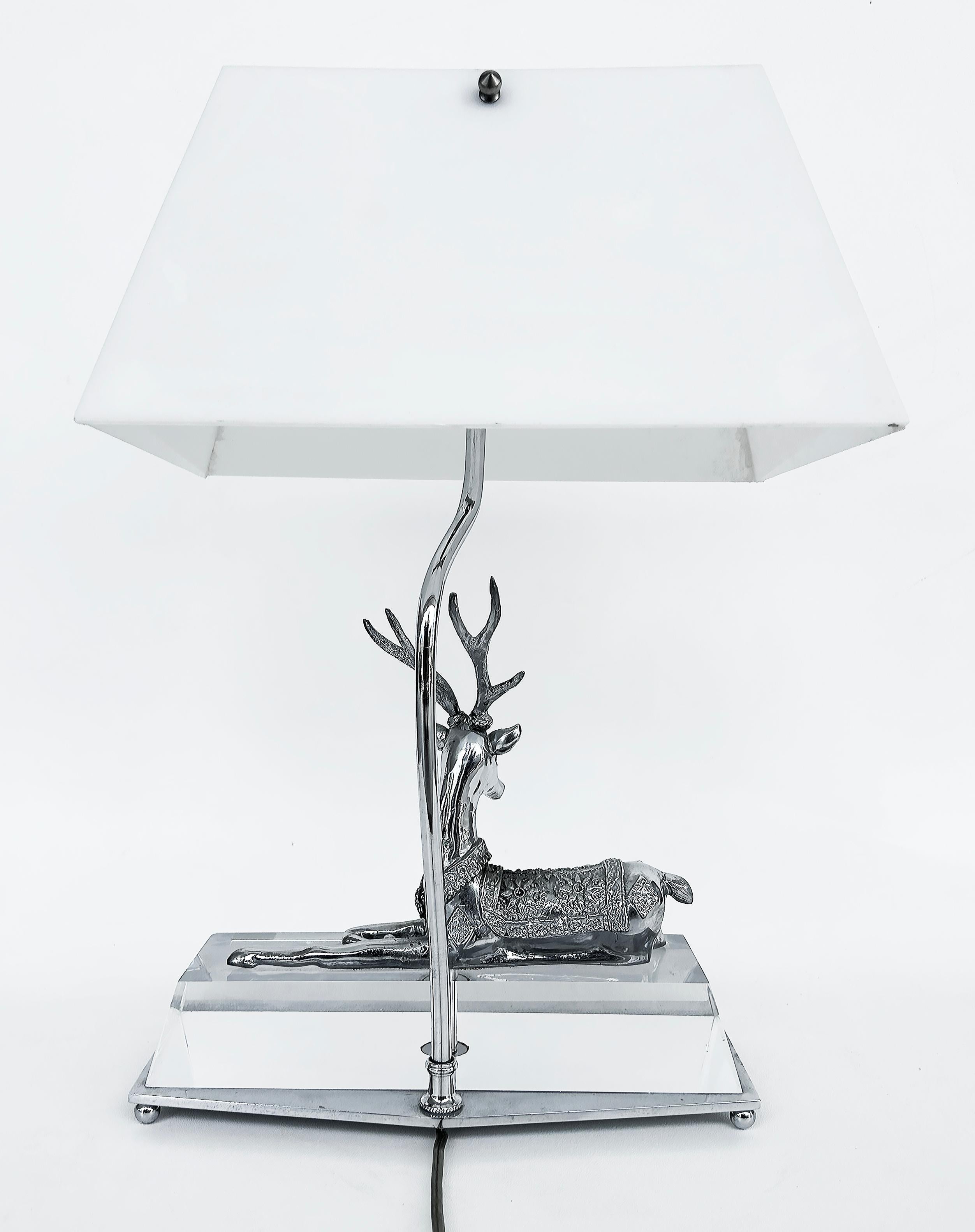 Chrome, Lucite, Acrylic Stag Table Lamp, Maitland Smith Attributed For Sale 4