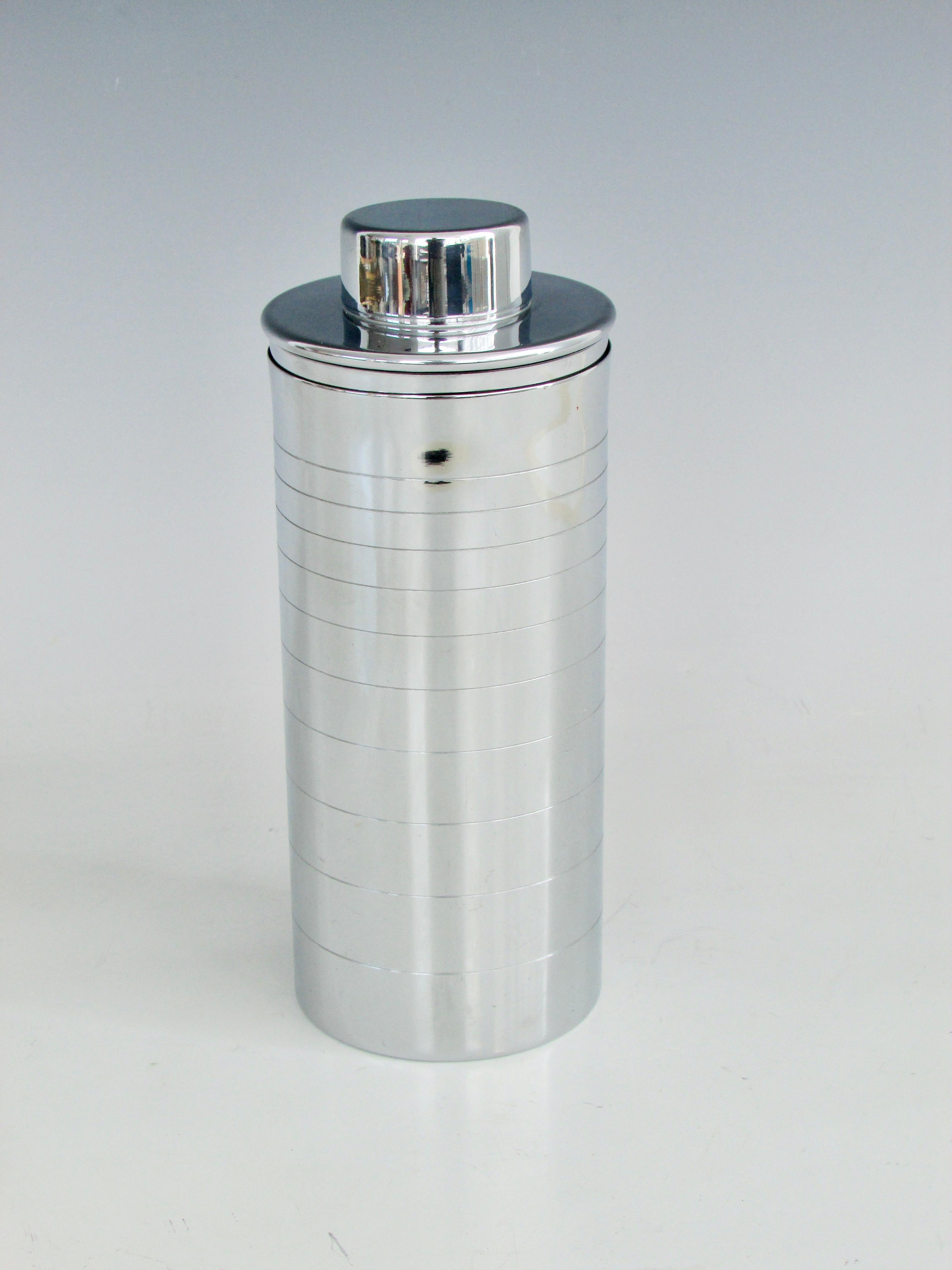 Polished Chrome Manning Bowman Art Deco Machine Age Cocktail Shaker