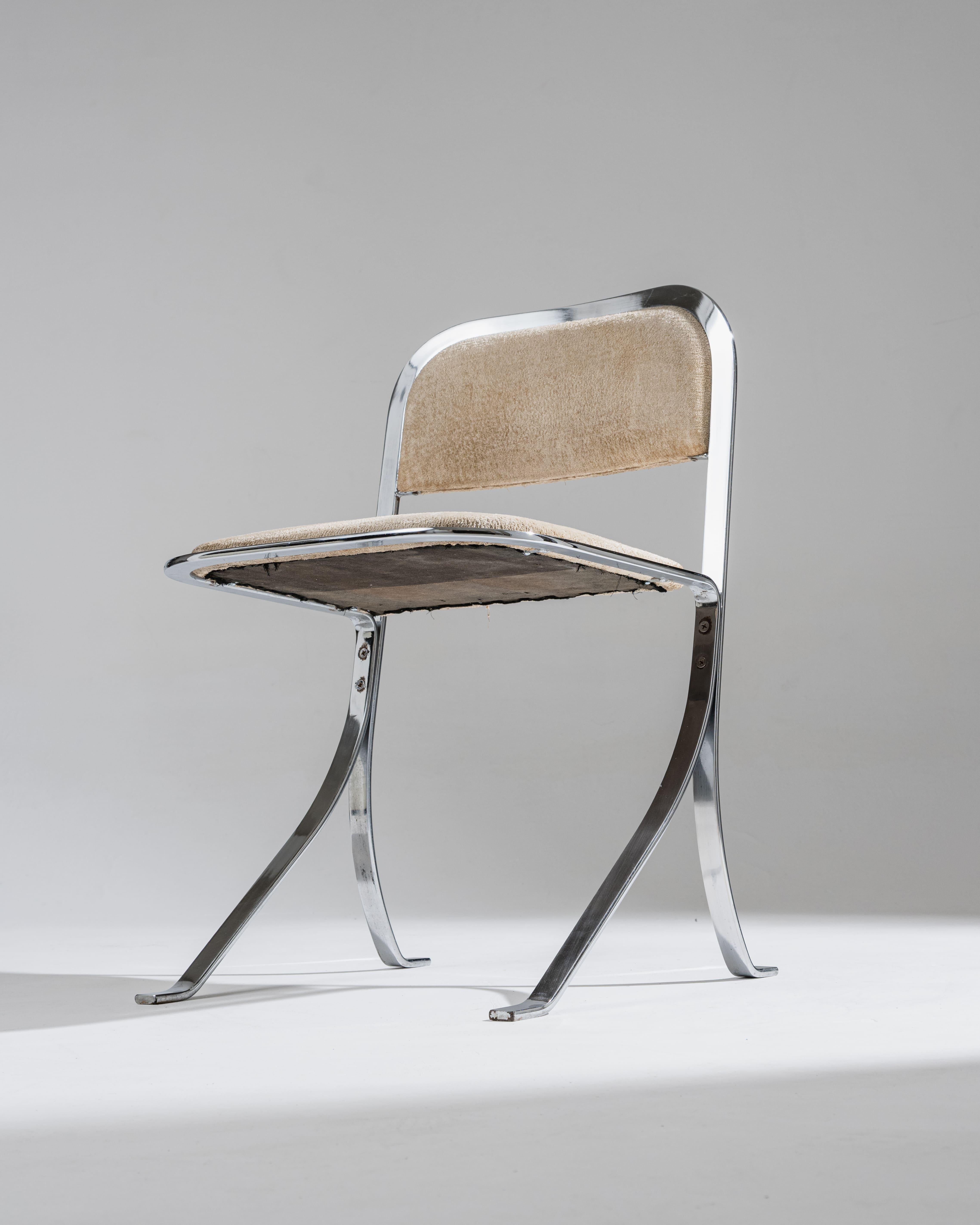 Sedia in metallo cromato e velluto, anni '70 in vendita 4