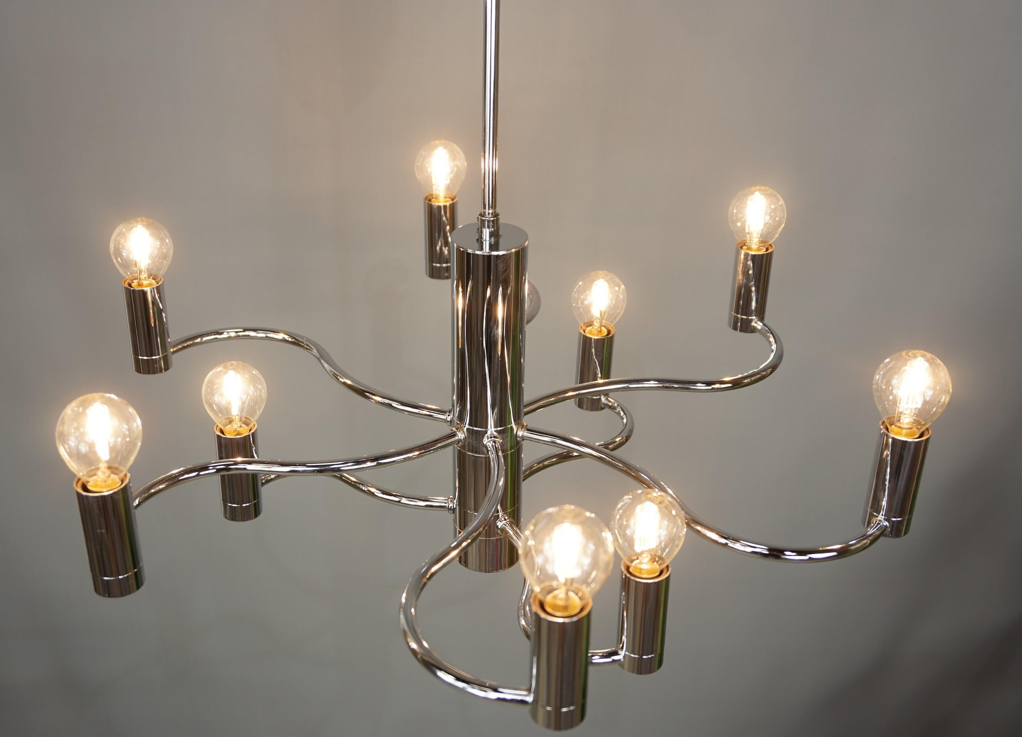 Chrome Metal Chandelier, 1960s Design In Excellent Condition In Tourcoing, FR