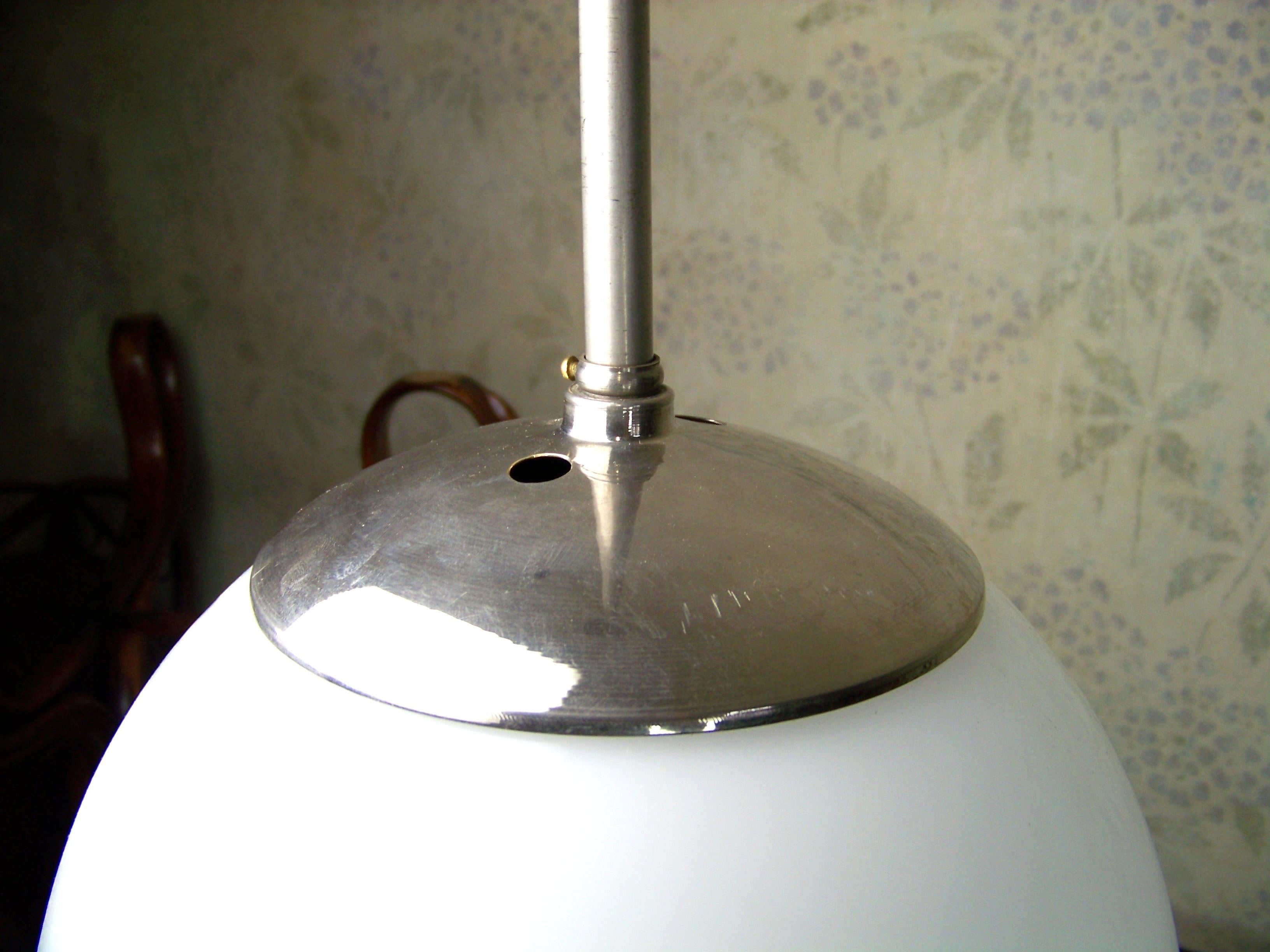 Ceco Lampada a sospensione Bauhaus in vetro lattimo cromato - anni '30 in vendita
