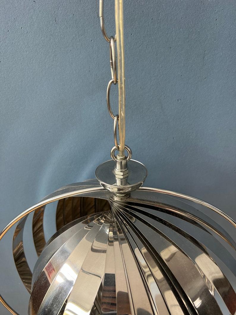 20ième siècle Lampe suspendue en forme de lune en chrome dans le style d'Henri Mathieu et Verner Panton, 1970 en vente