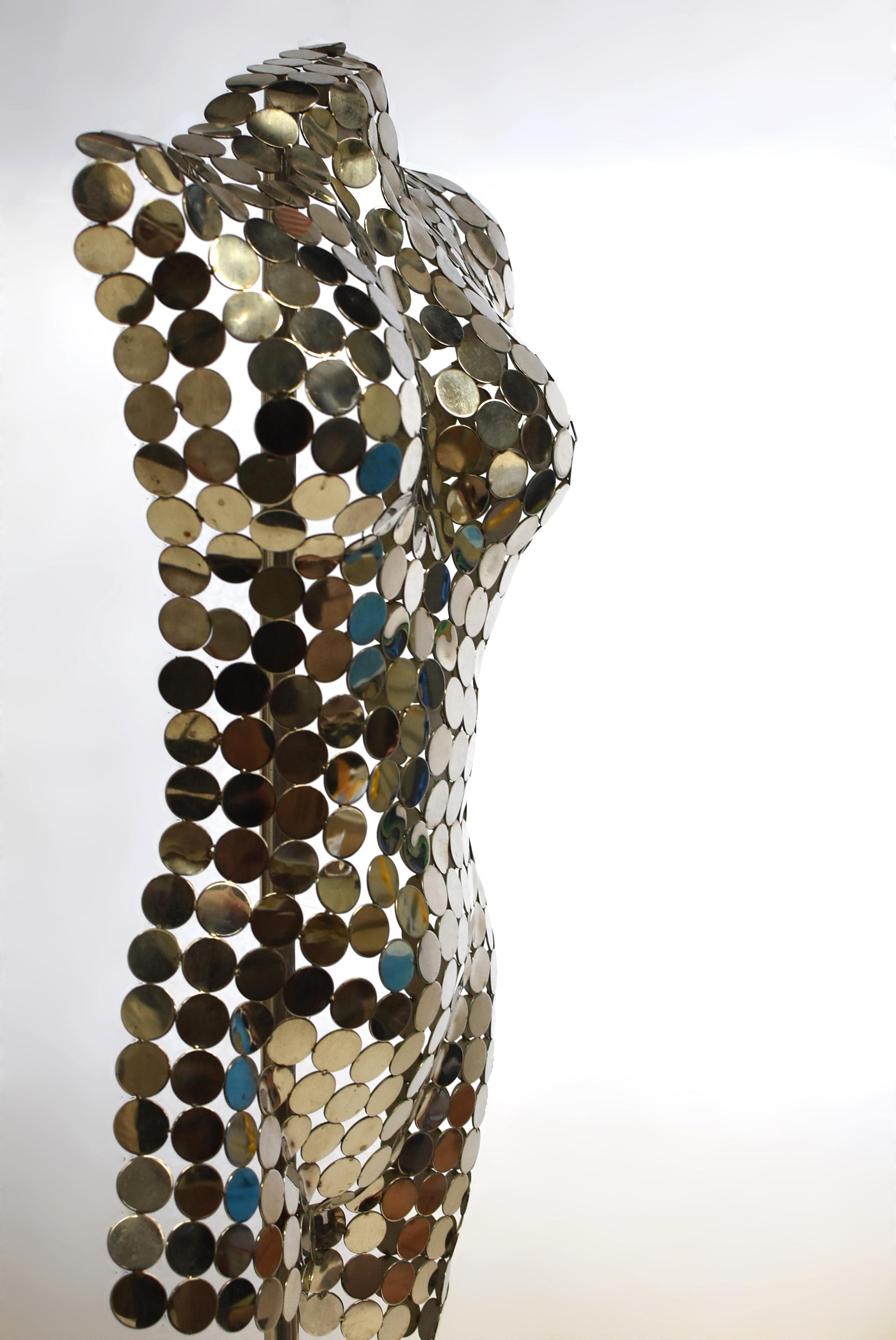 Maniquí Escultura Cromada Cuerpo de Mujer Desnudo sobre Base de Granito en venta 3