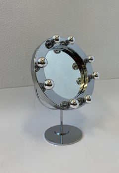 Verchromter Chrome O-Schminkspiegel von Charles Hollis Jones