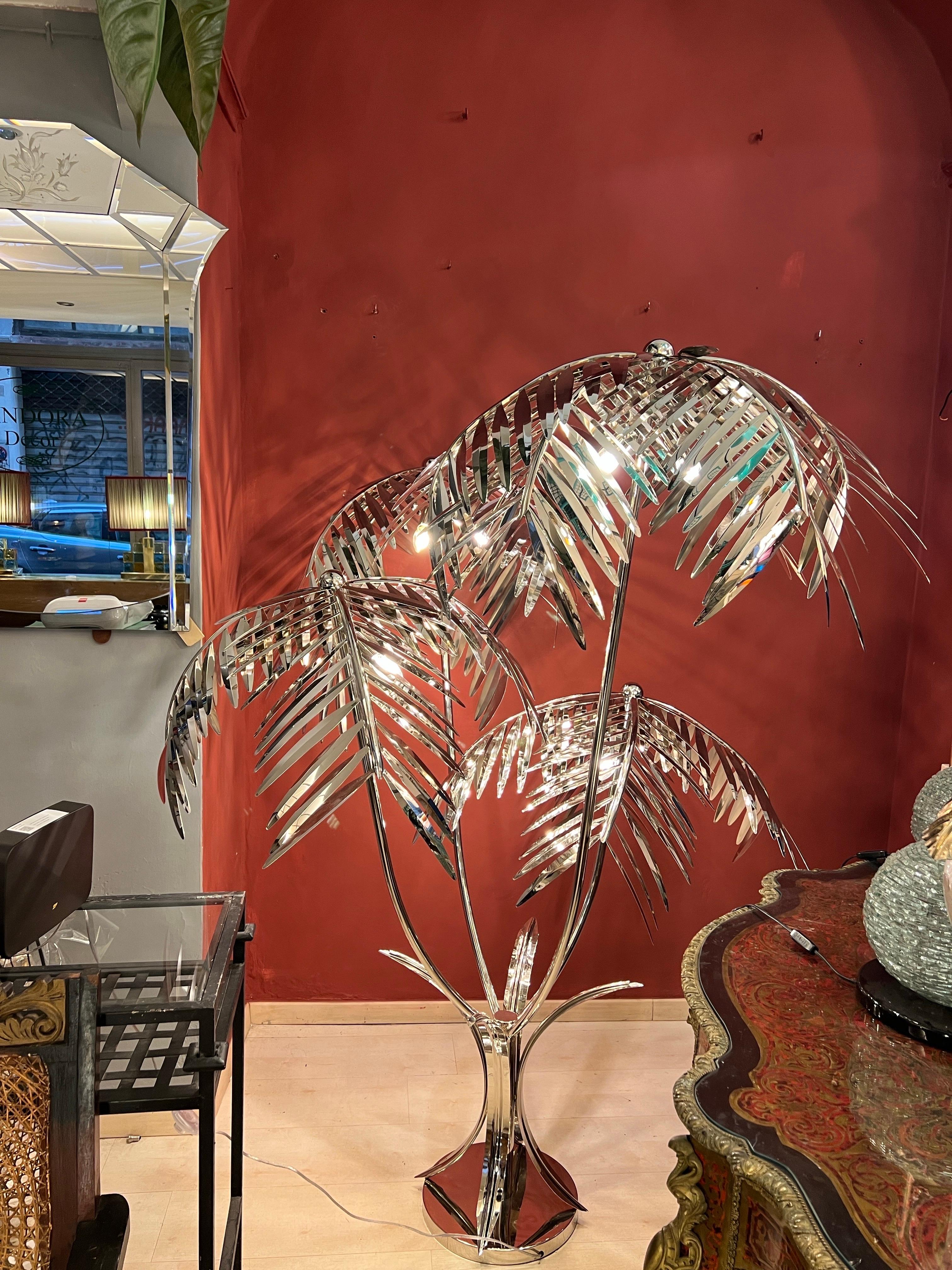 Verchromte Palmen-Stehlampe, 2000er Jahre (Moderne) im Angebot