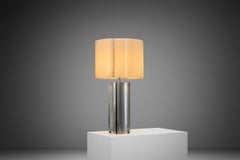 Lampe de table géométrique chromée, Europe, milieu du XXe siècle