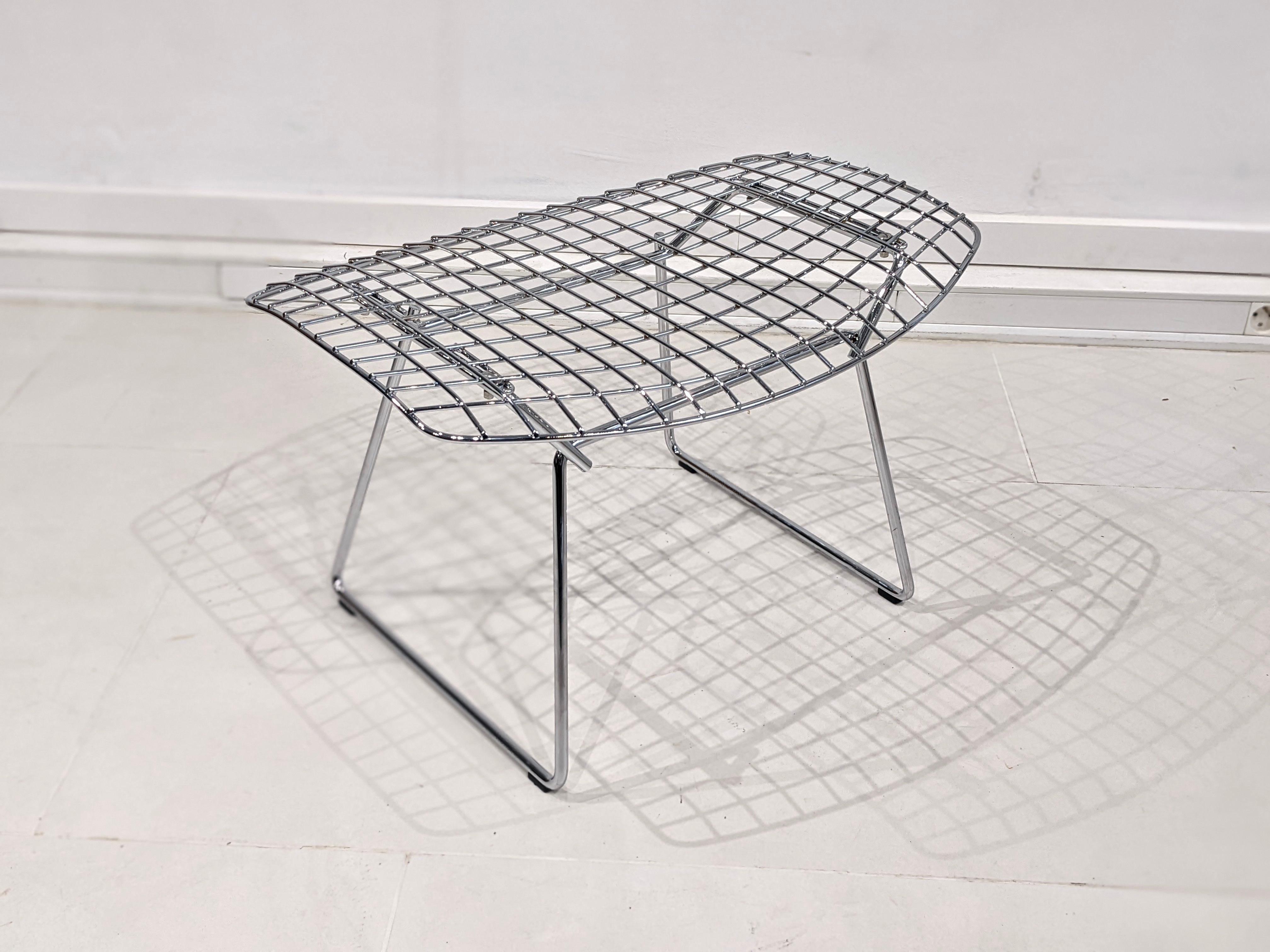 Pouf en métal chromé de Harry Bertoia 1
