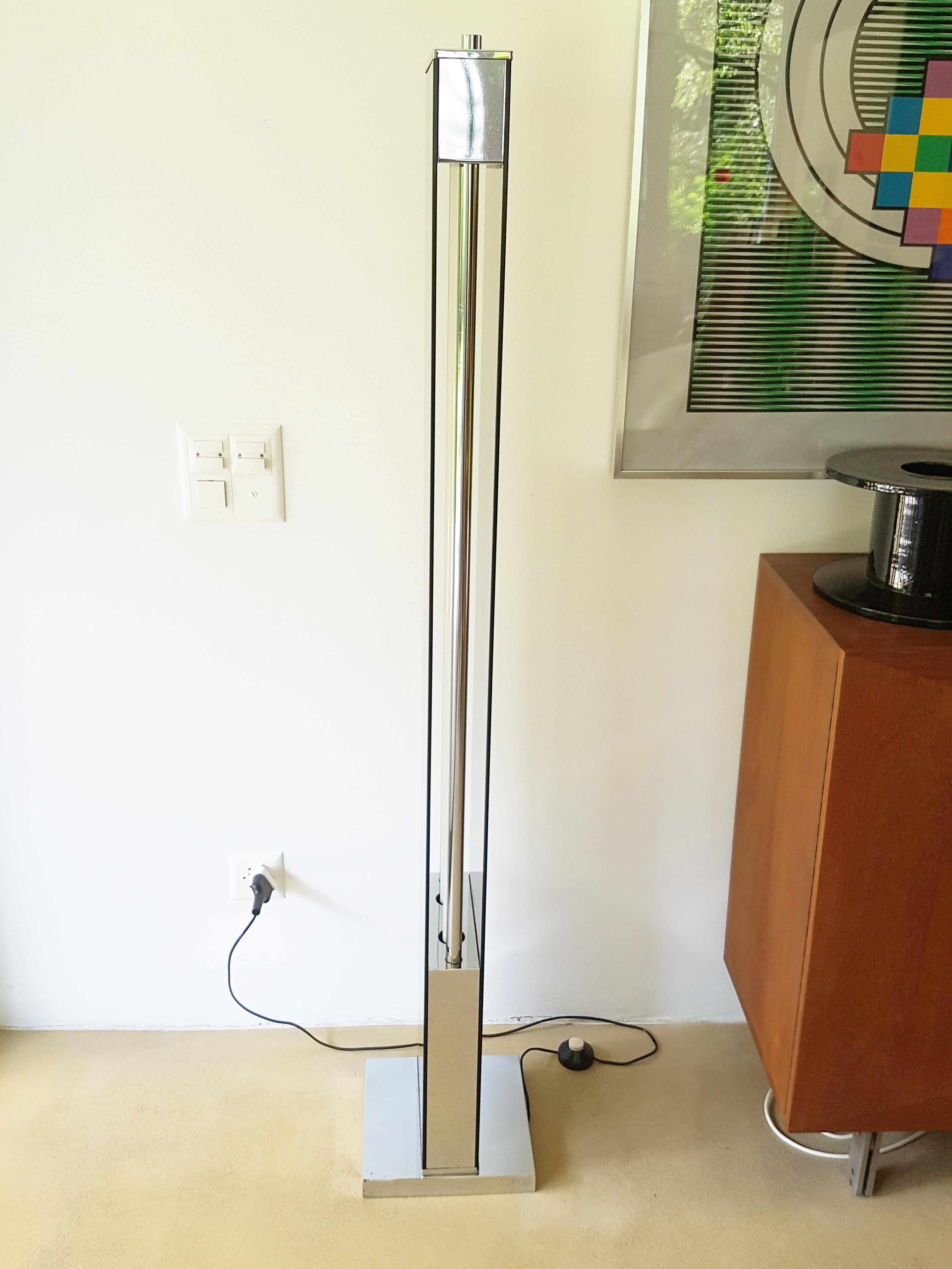 Chrome-Plated Metal & smoked glass 1970s 2 neon floor lamp For Sale 13