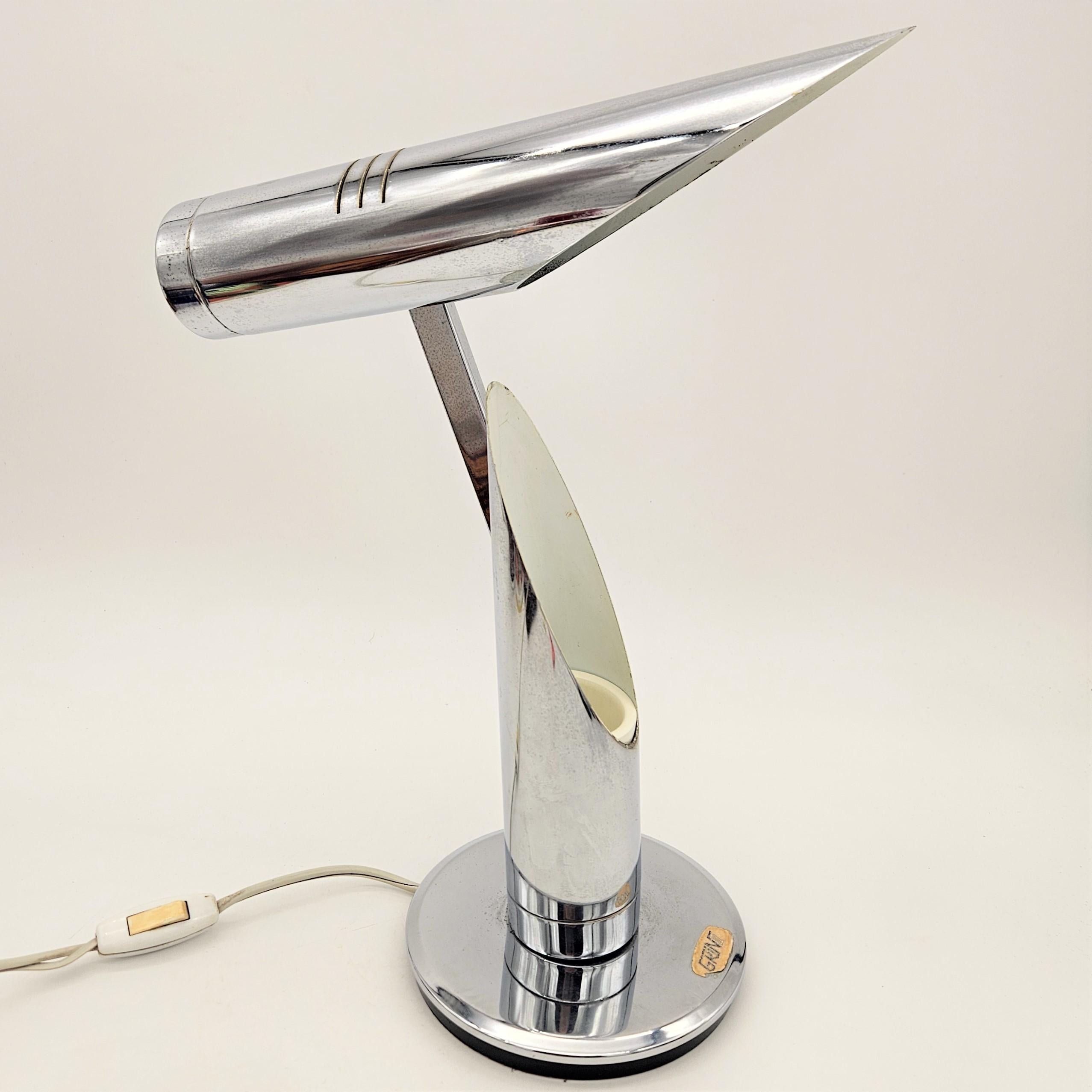 Chrome-Plated Tharsis Table Lamp Fase by Luis Perez De Olivia. 1973 In Excellent Condition For Sale In CADALSO, ES