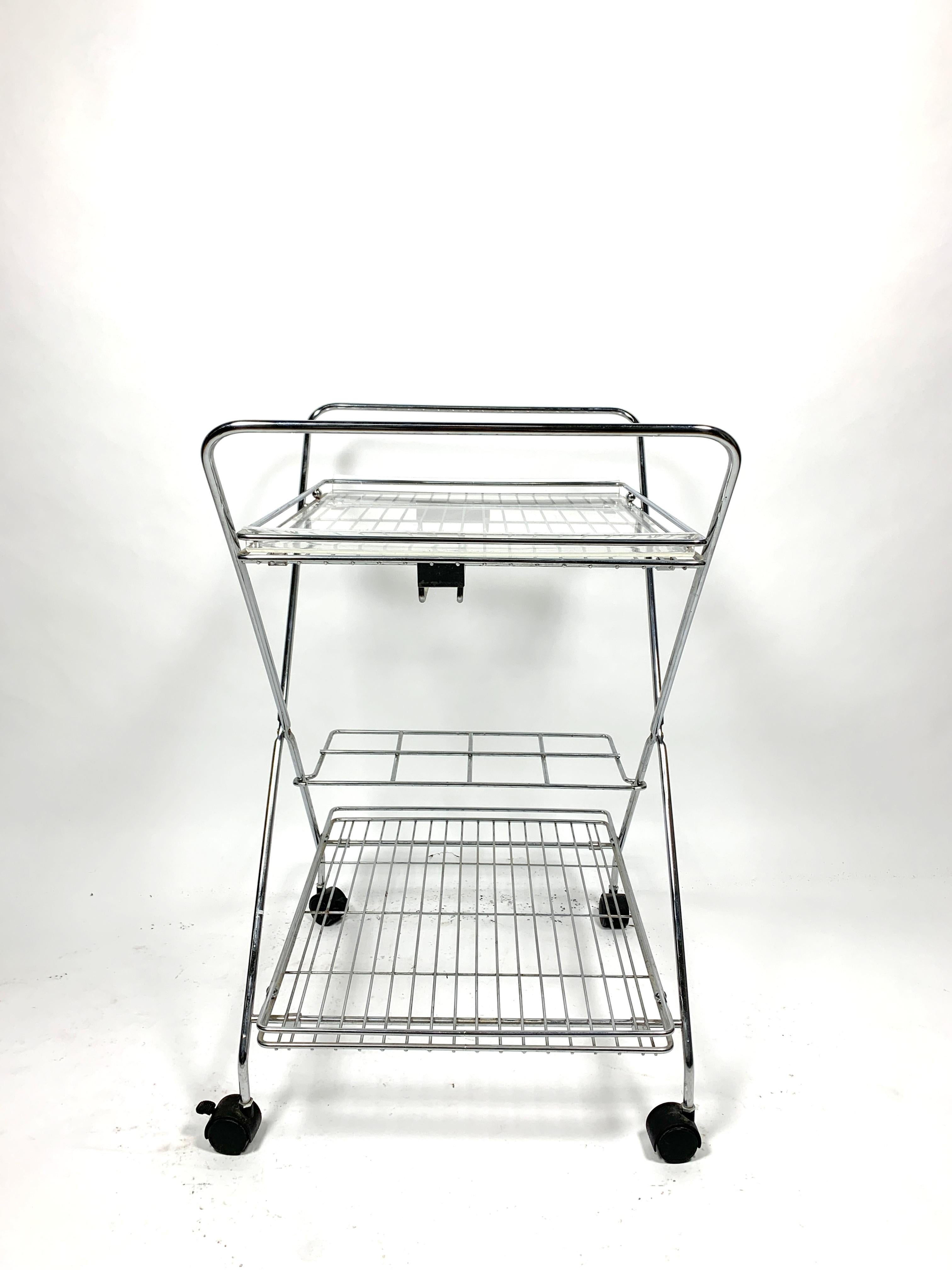 Chrome-Plated Trolley with Plexiglass Trays, 1970s In Good Condition In Budapest, HU