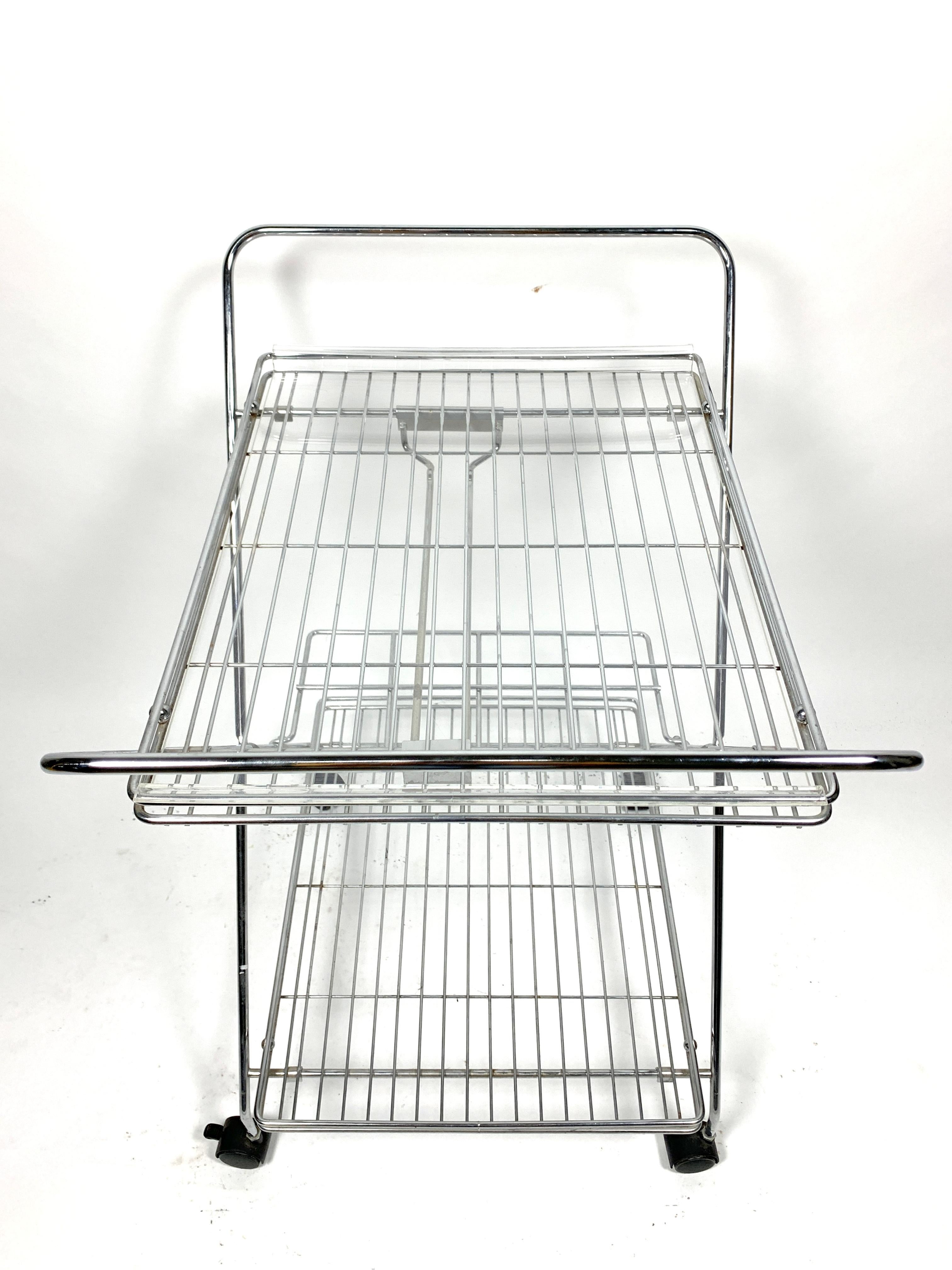 Late 20th Century Chrome-Plated Trolley with Plexiglass Trays, 1970s