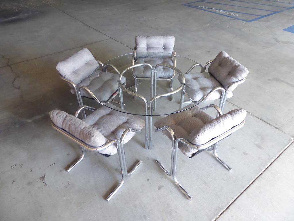 Chrome-Plated Tubular Steel Dining Set Designed by Jerry Johnson, circa 1970s In Good Condition For Sale In Palm Springs, CA