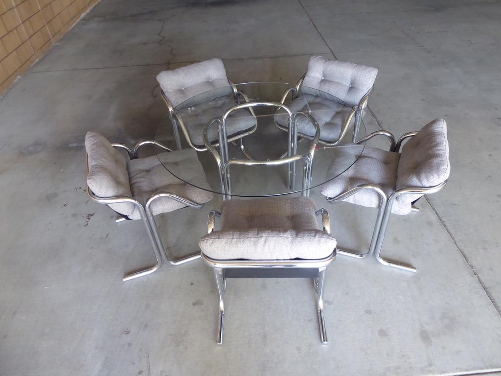 Late 20th Century Chrome-Plated Tubular Steel Dining Set Designed by Jerry Johnson, circa 1970s For Sale