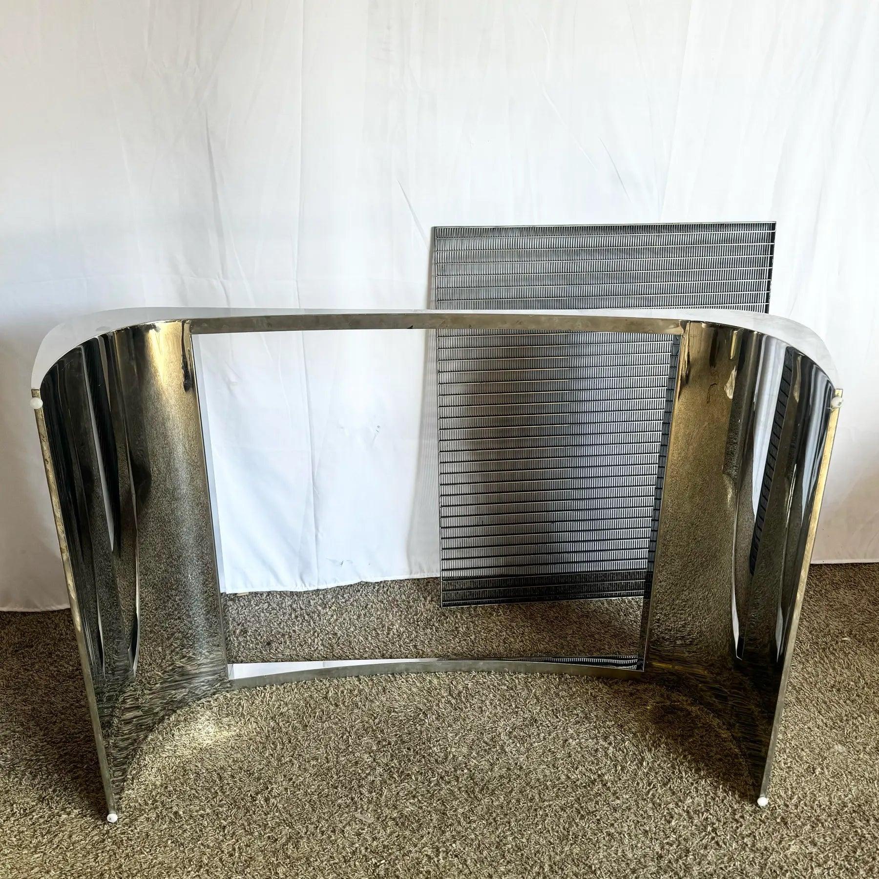 Table basse cascade en chrome/acier poli en vente 2