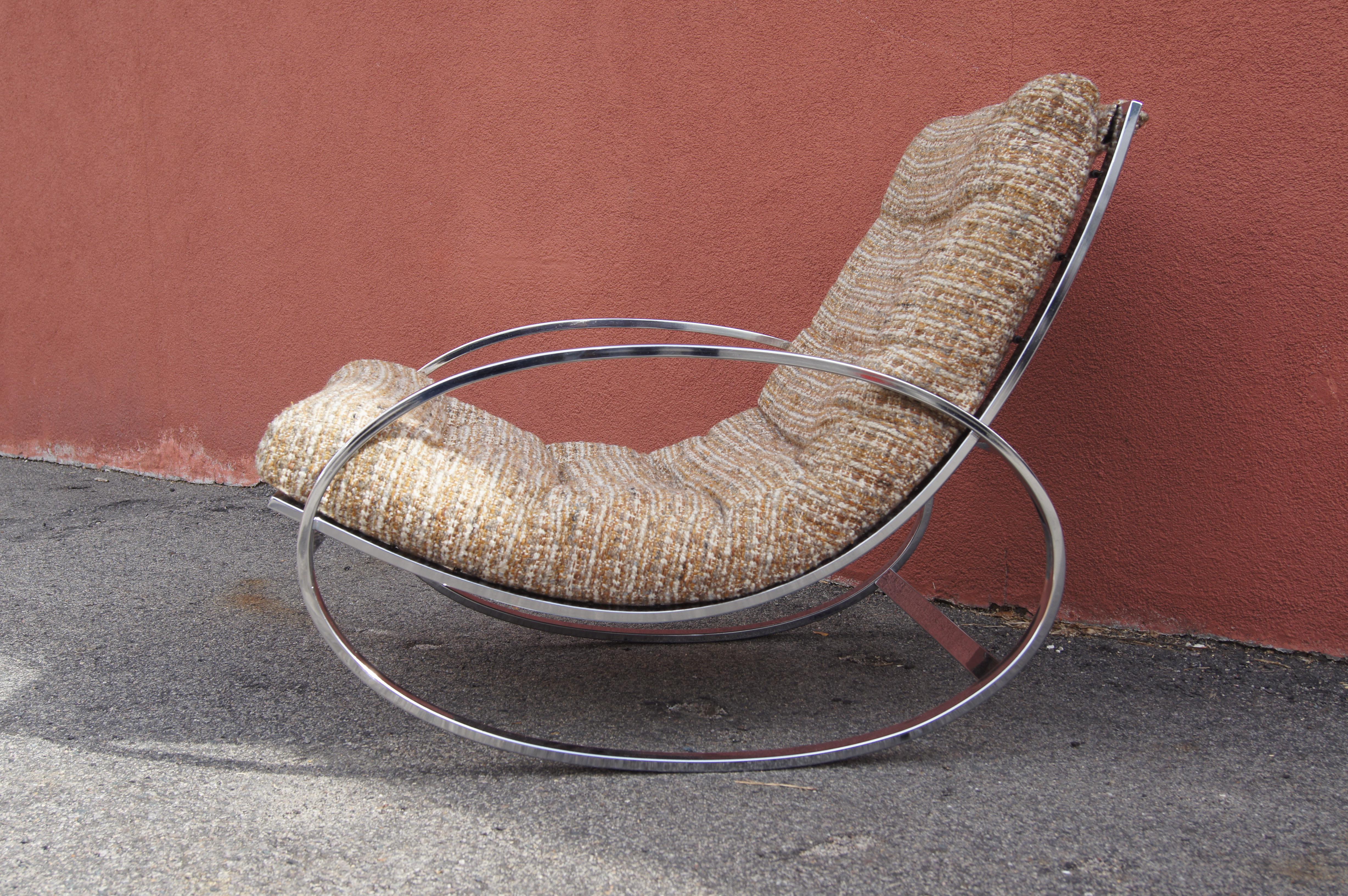Moderne Chaise à bascule chromée de Selig en vente