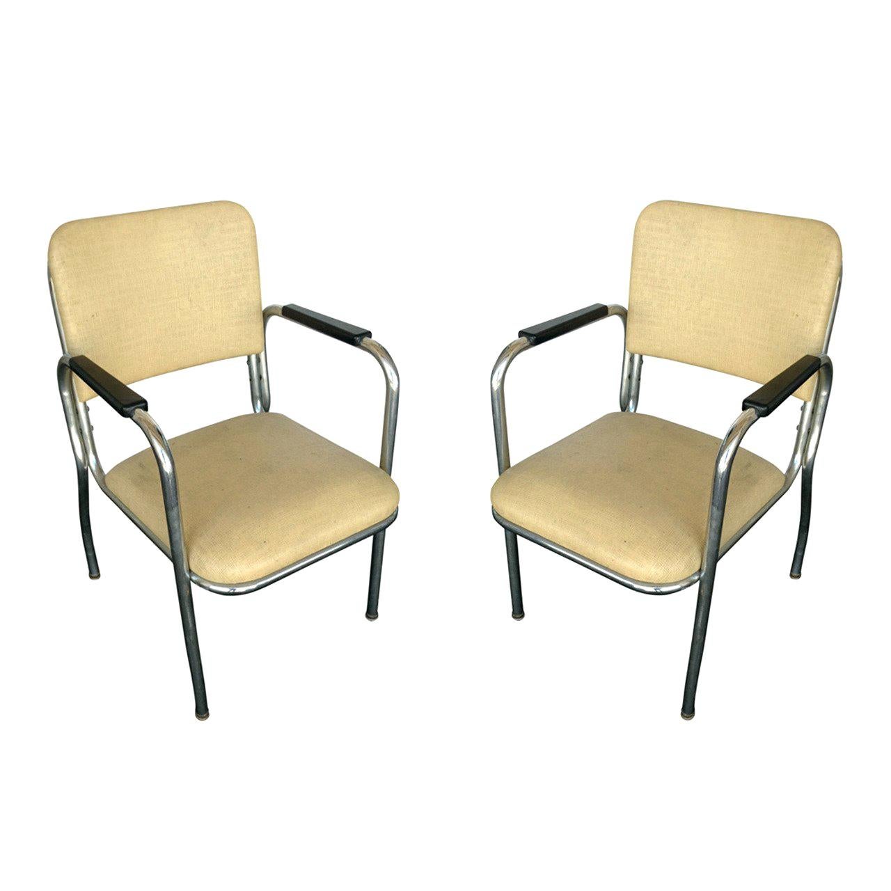 Verchromter runder röhrenförmiger Sessel von Royal Metal im Angebot