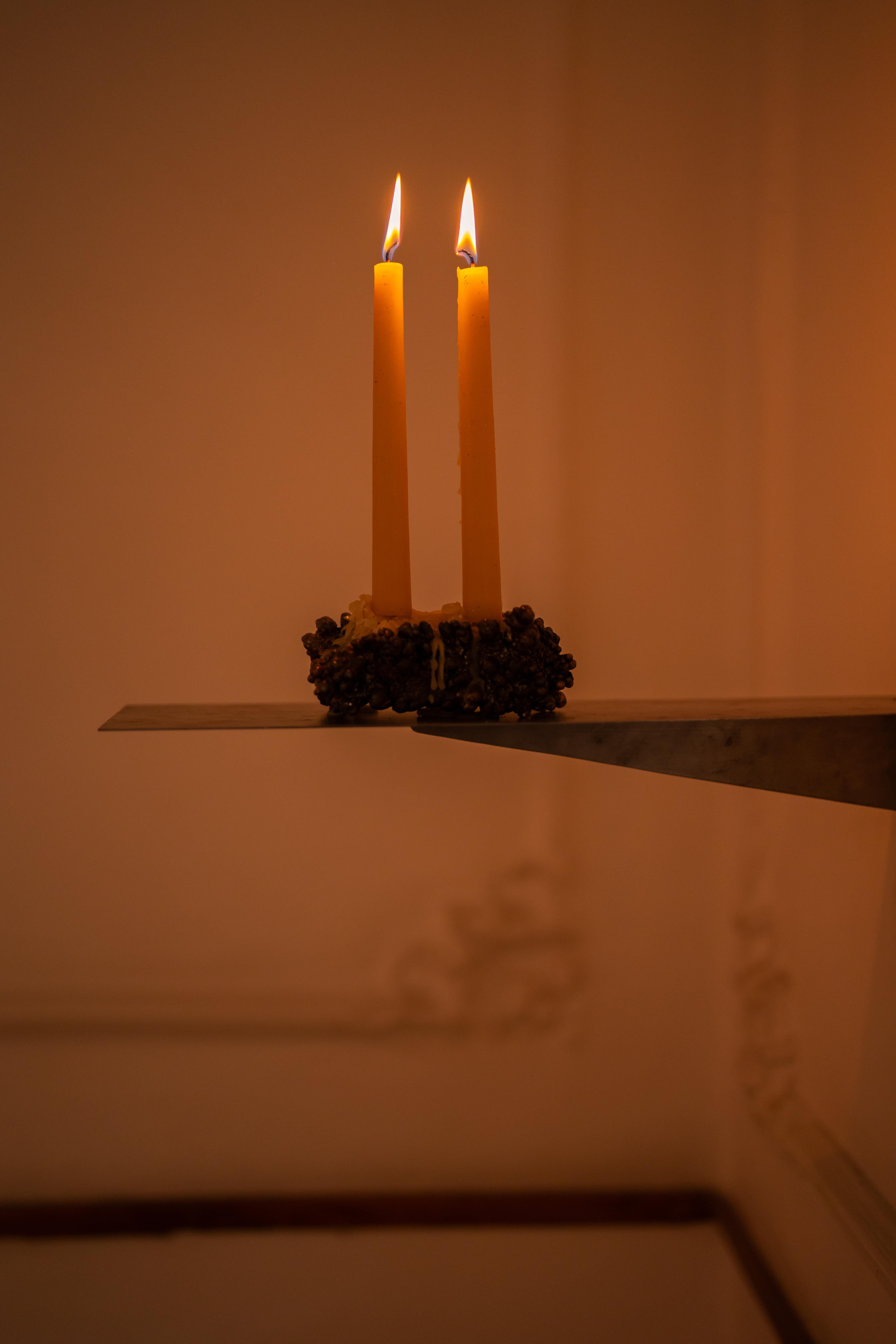 Rame Portacandele scultoreo cromato in vendita