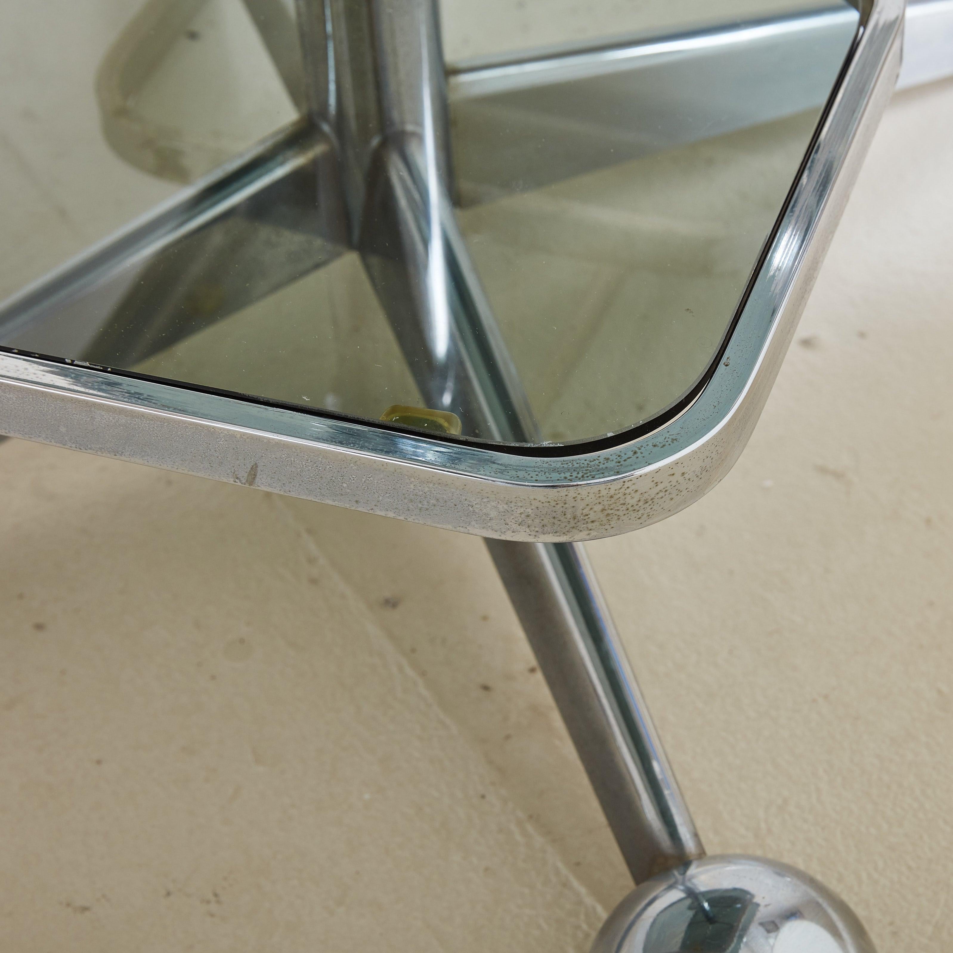 Verre Chariot de bar en chrome et verre fumé d'Allegri Arredamenti, Italie, 1970 en vente