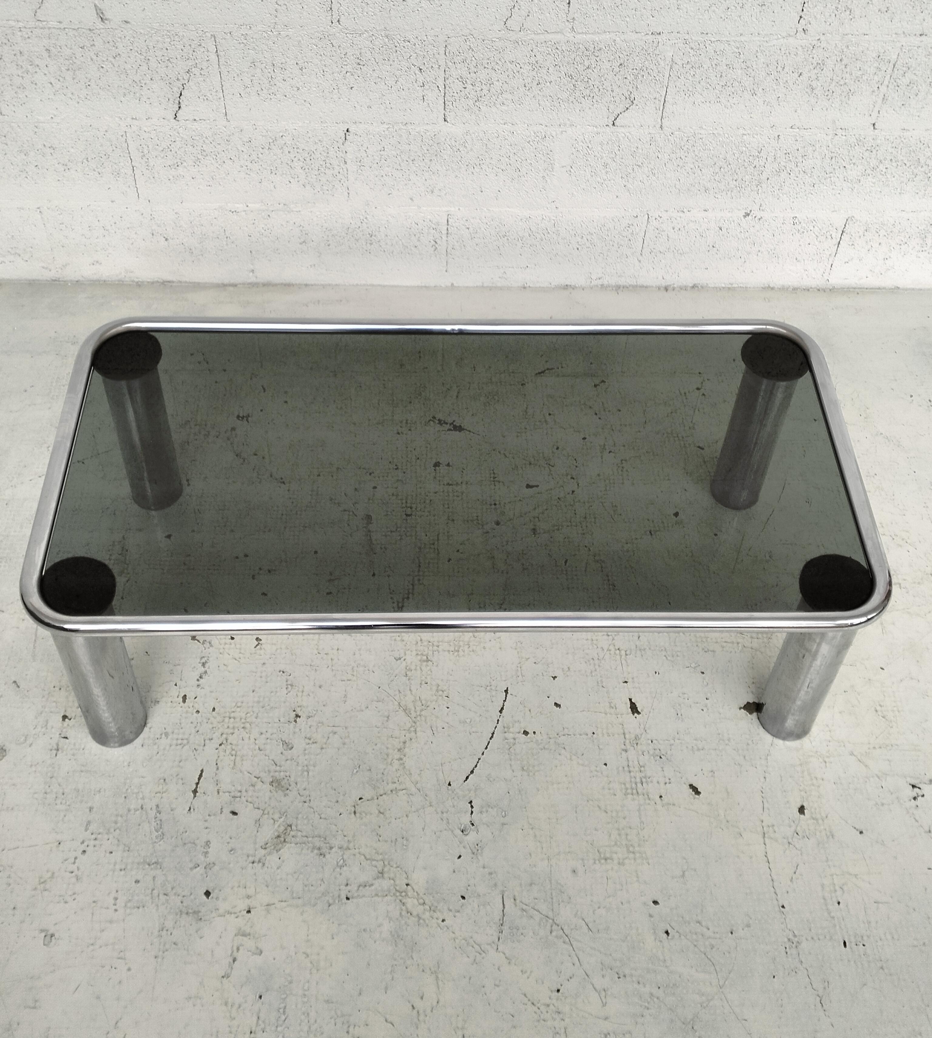 Chrome Smoked Glass Coffee Table Sesann Model by Frattini for Cassina 70s In Good Condition In Padova, IT