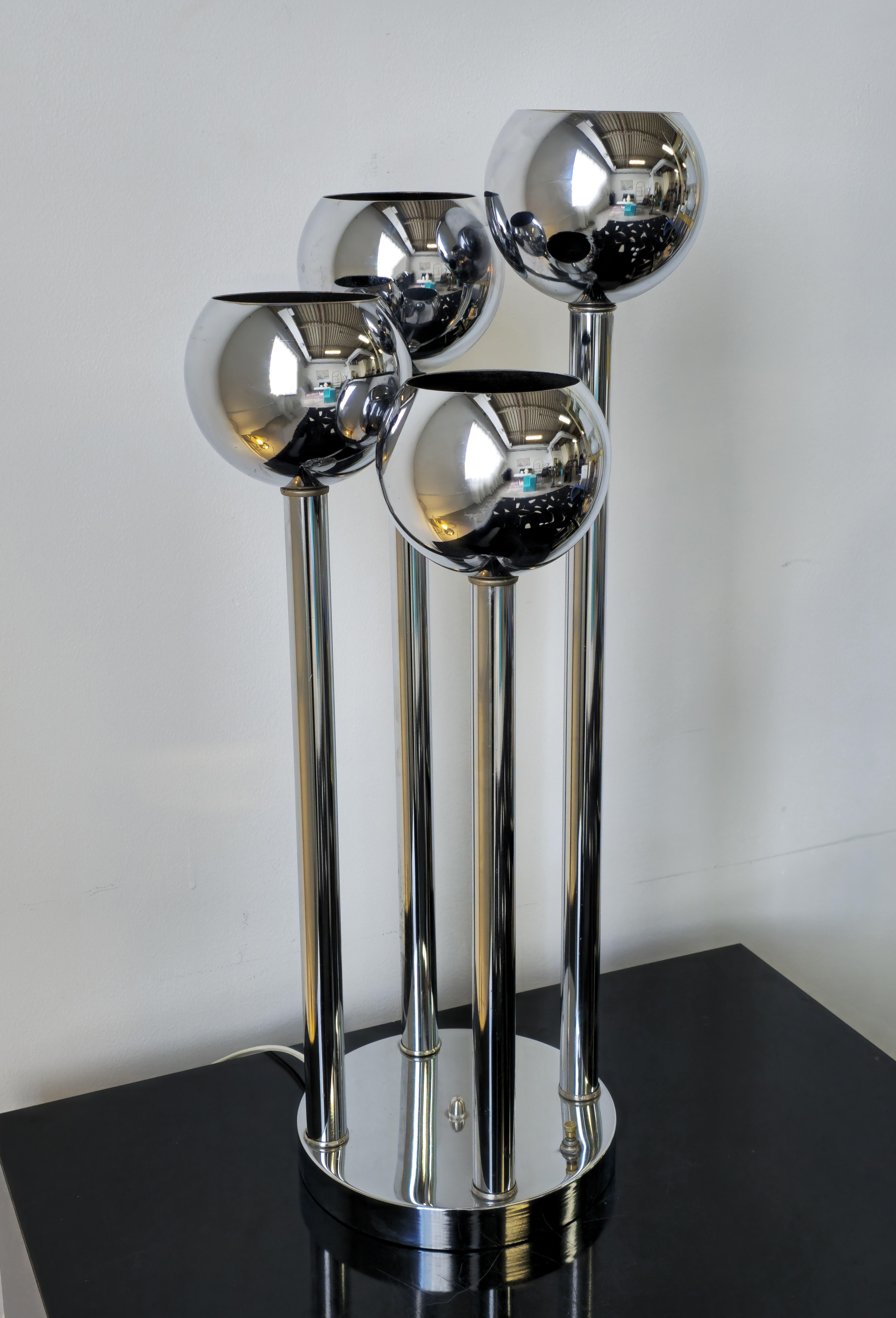 Chrome Space Age Four Tier Table Lamp In Good Condition For Sale In Toronto, ON