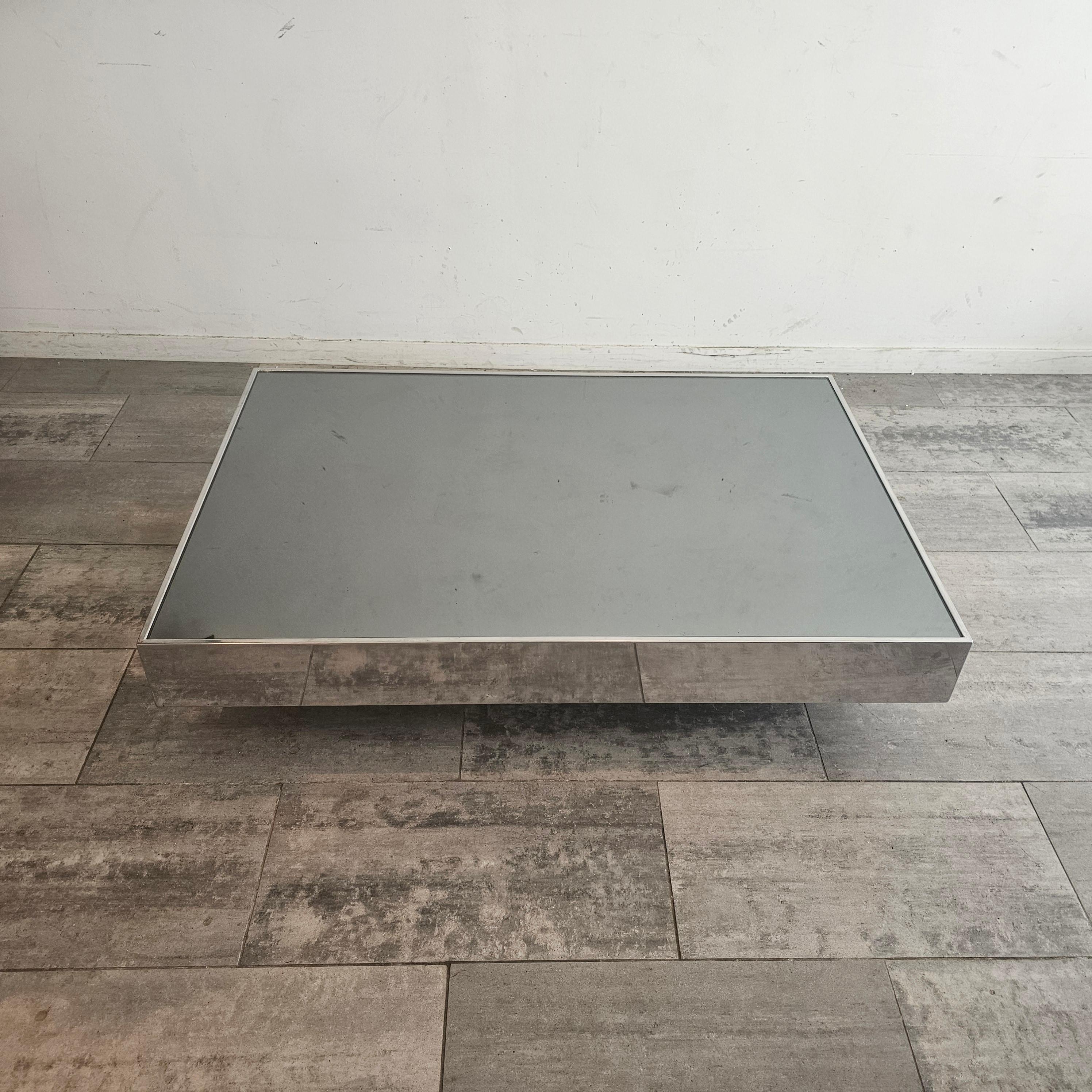Mid-Century moderno Tavolino quadrato cromato di 
