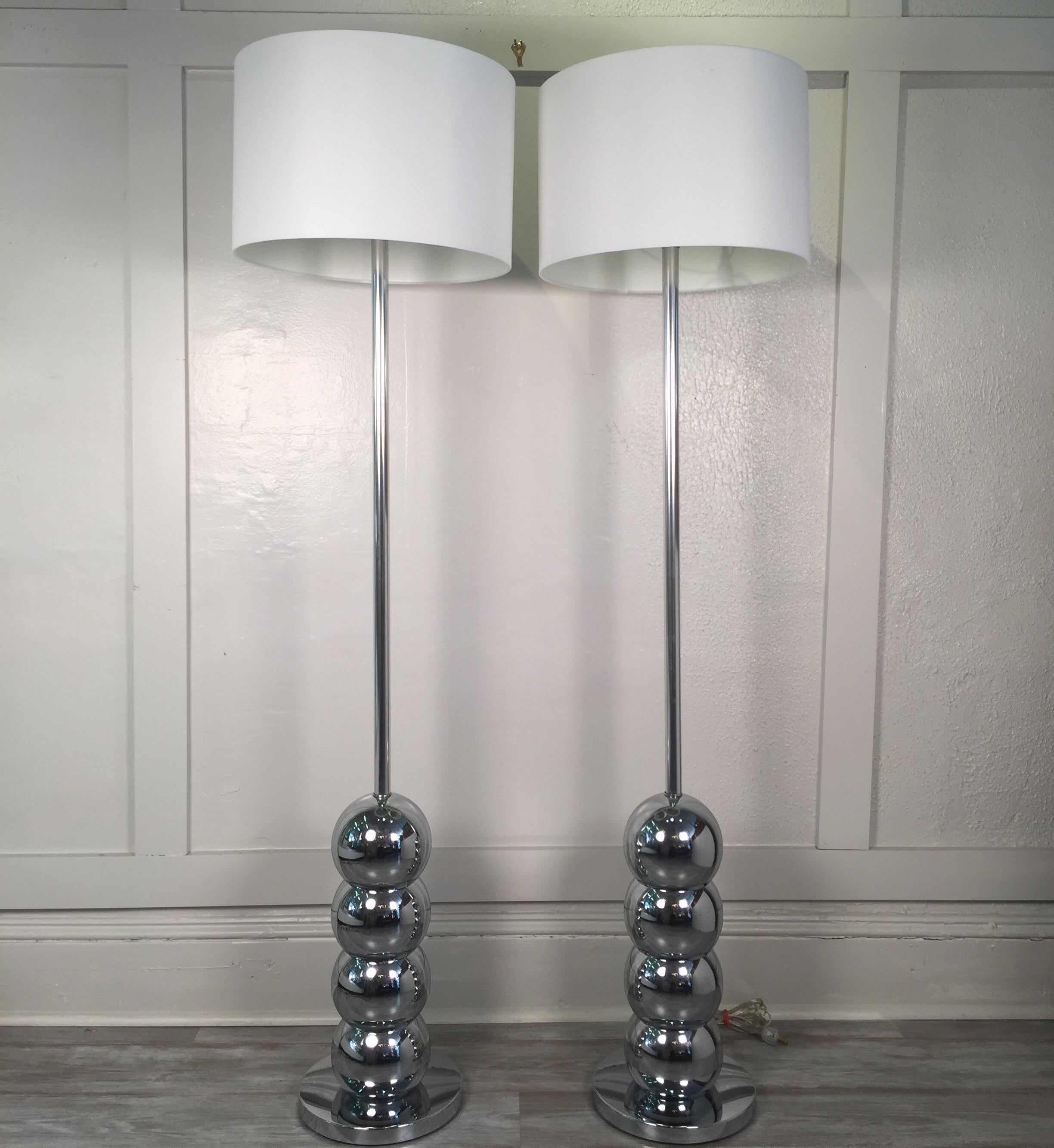 Mid-Century Modern Chrome Stacked Ball Floor Lamps in the Manner of George Kovacs, a Pair
