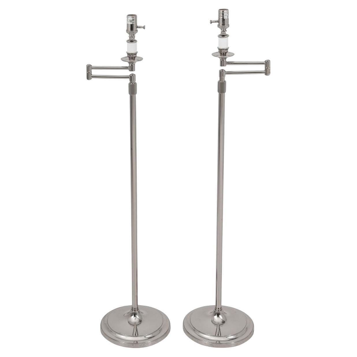 Swing-Arm-Stehlampen aus Chrom, Paar