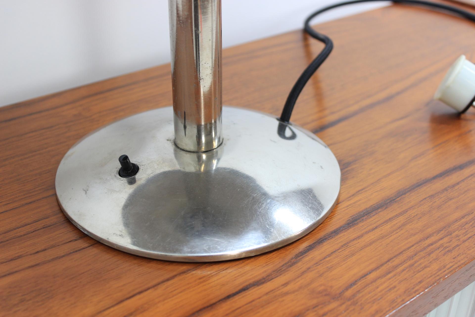 Chrome Table Bauhaus Lamp, 1930s In Good Condition For Sale In Praha, CZ