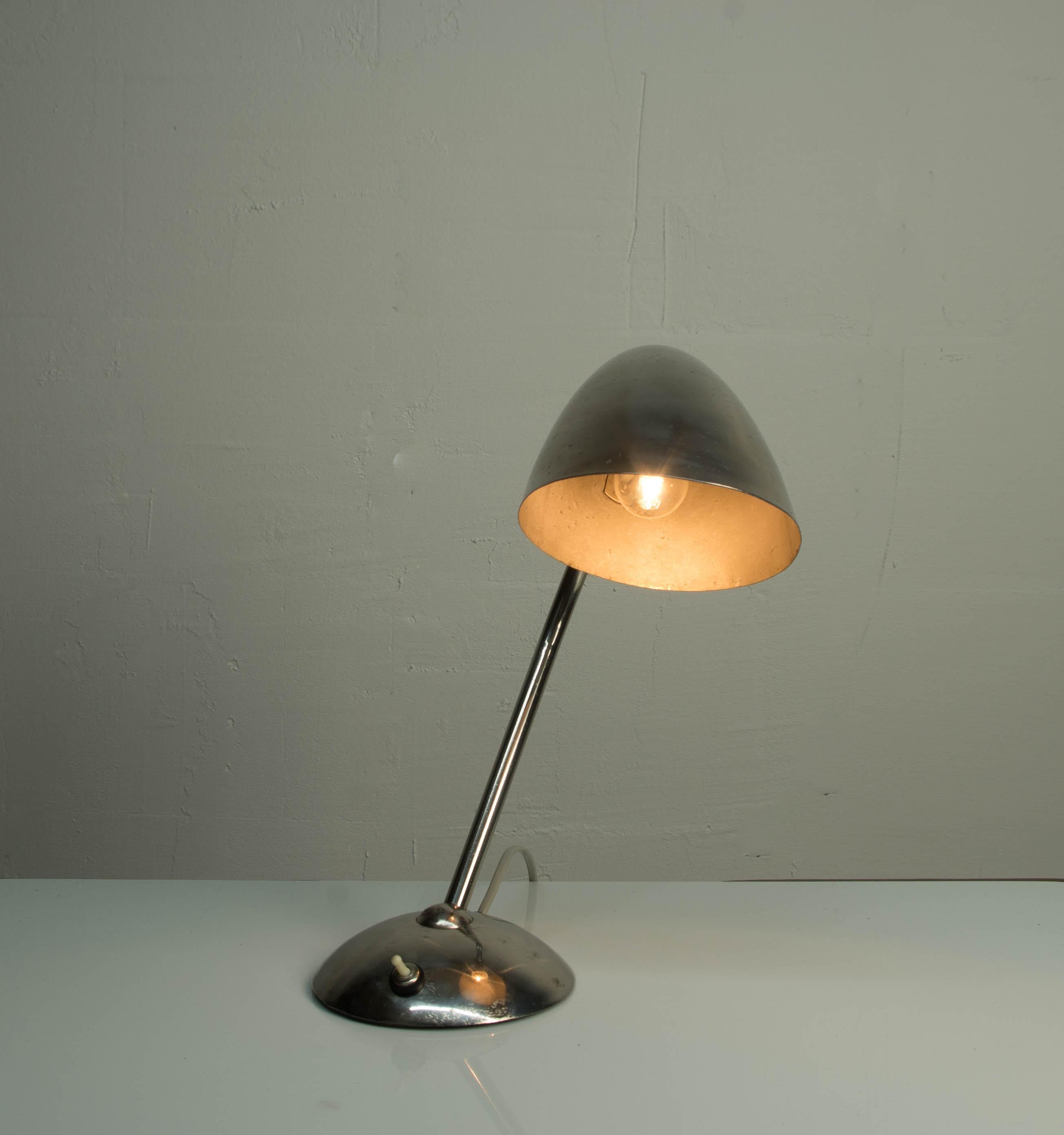 Chrome Table Lamp by Franta Anyz, 1930s In Good Condition In Praha, CZ