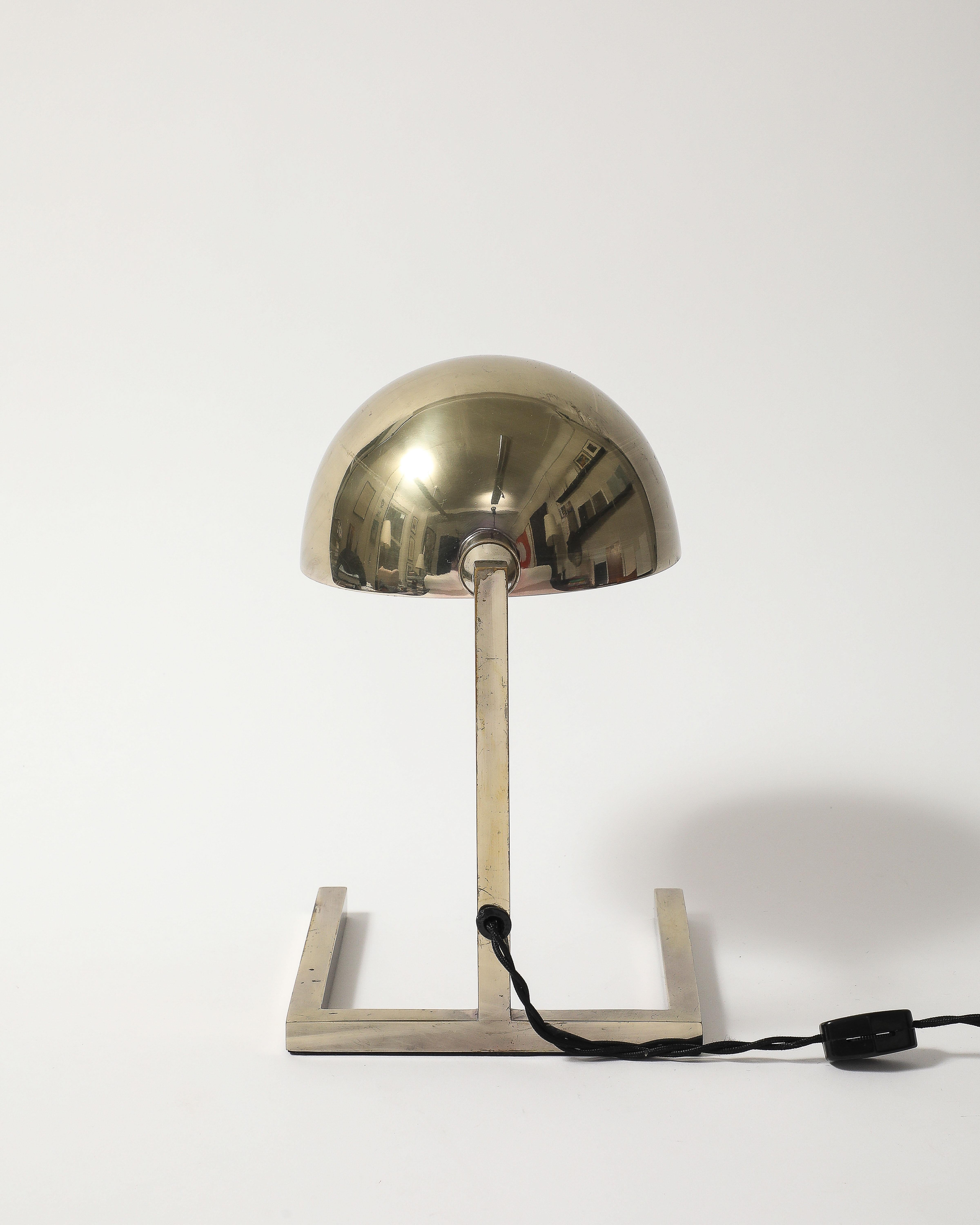 Lámpara de mesa cromada a la manera de Jacques Adnet, Italia, S. XX Cromo en venta