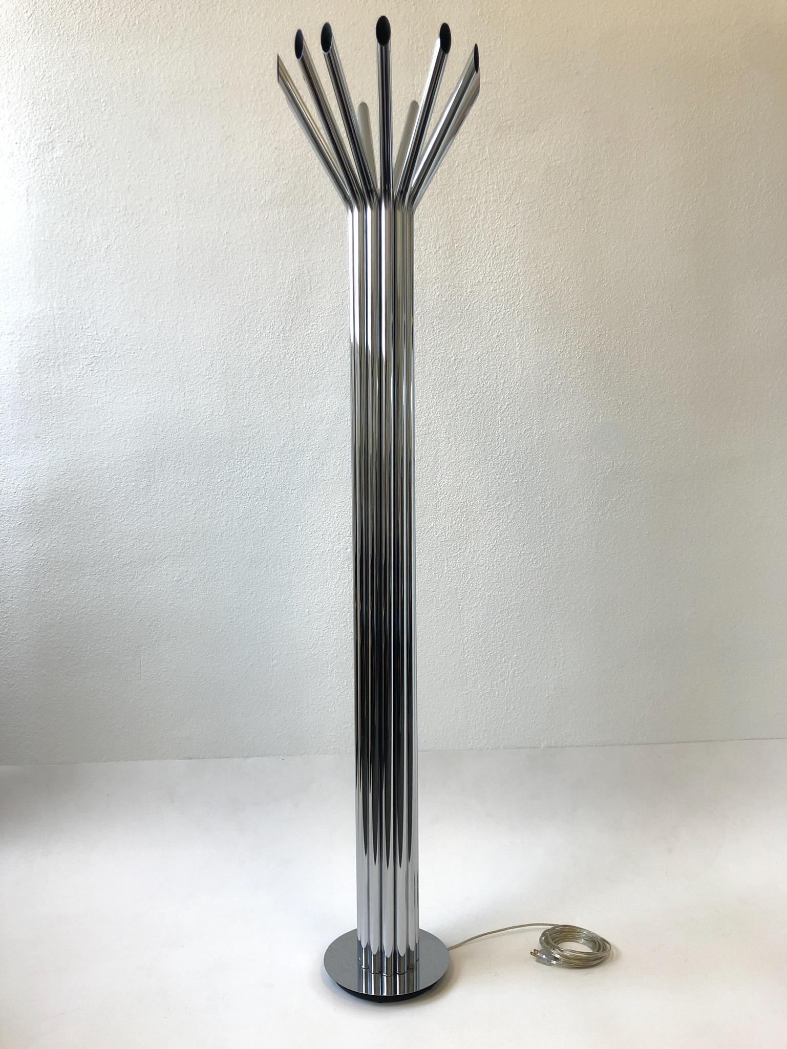 Fin du 20e siècle Lampadaire torchère chromé de George Kovacs en vente