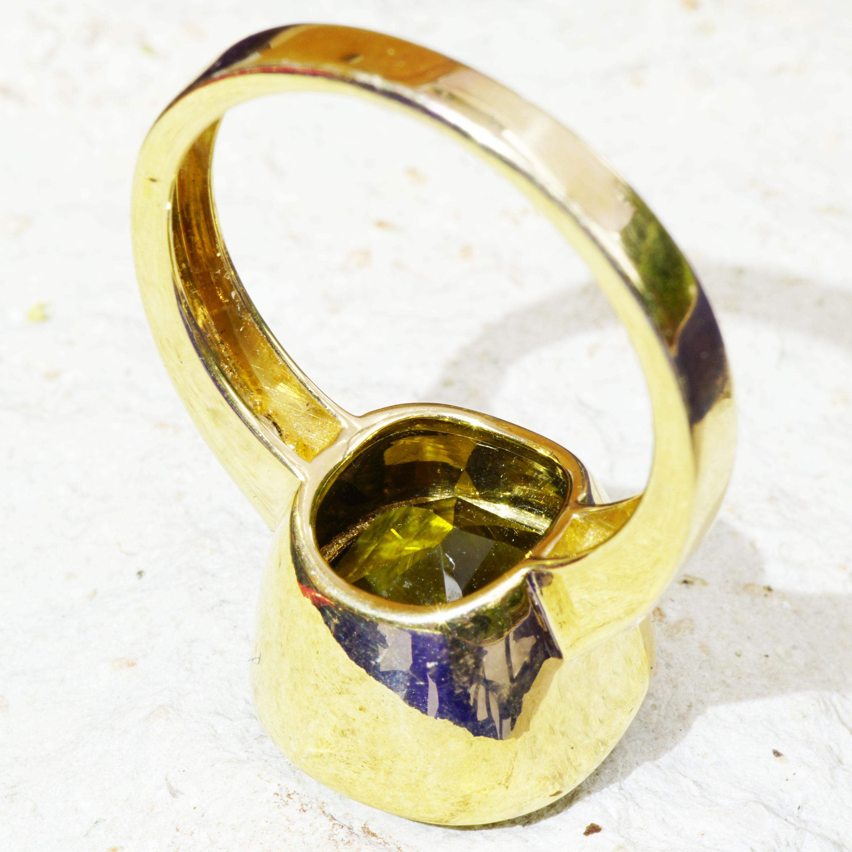 Bague brillante en or 18 carats de couleur exceptionnelle jaune-vert en vente 2