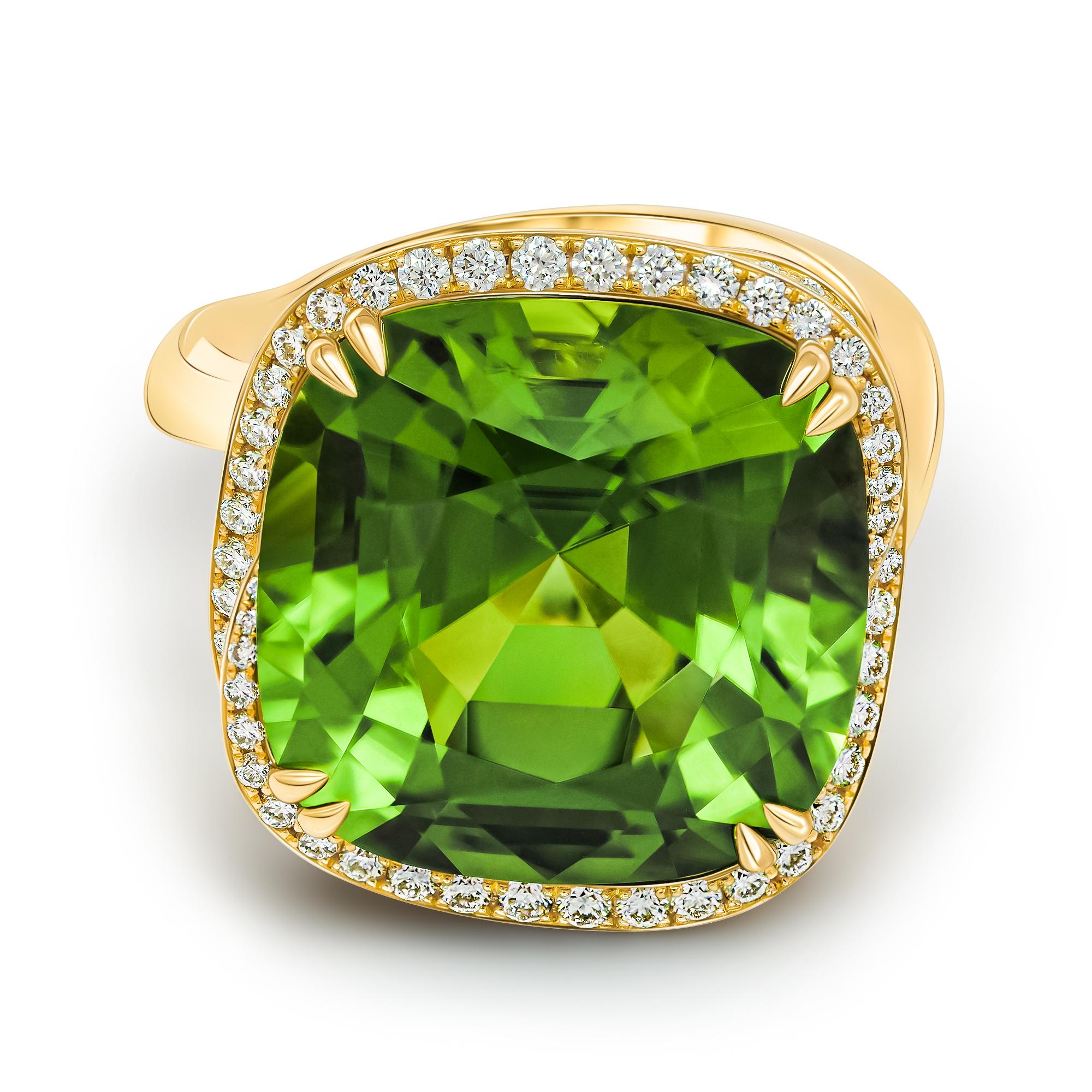HYPNOTIC CHROME 
TOURMALINE RING 
from Indian Summer collection 
•	18k Yellow gold. 
•	Chrome Tourmaline in Cushion cut total carat weight 13.34.  
•	Diamonds, 70 pc round cut diamonds – total carat weight 0.38. 
•	Ring size – 6.75’.
•	Product
