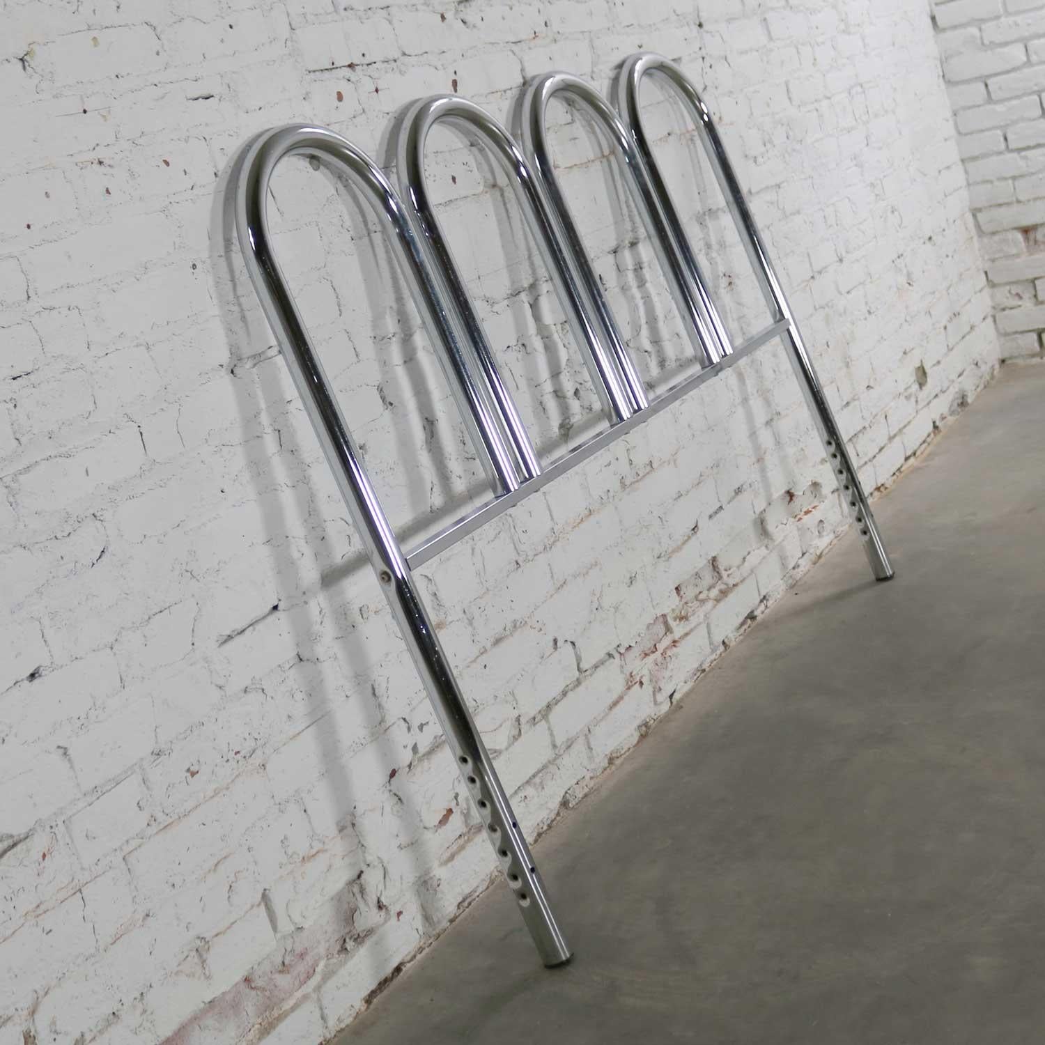 Unknown Vintage Mid-Century Modern to Modern Chrome Tube Headboard Four Arch Full-Size 