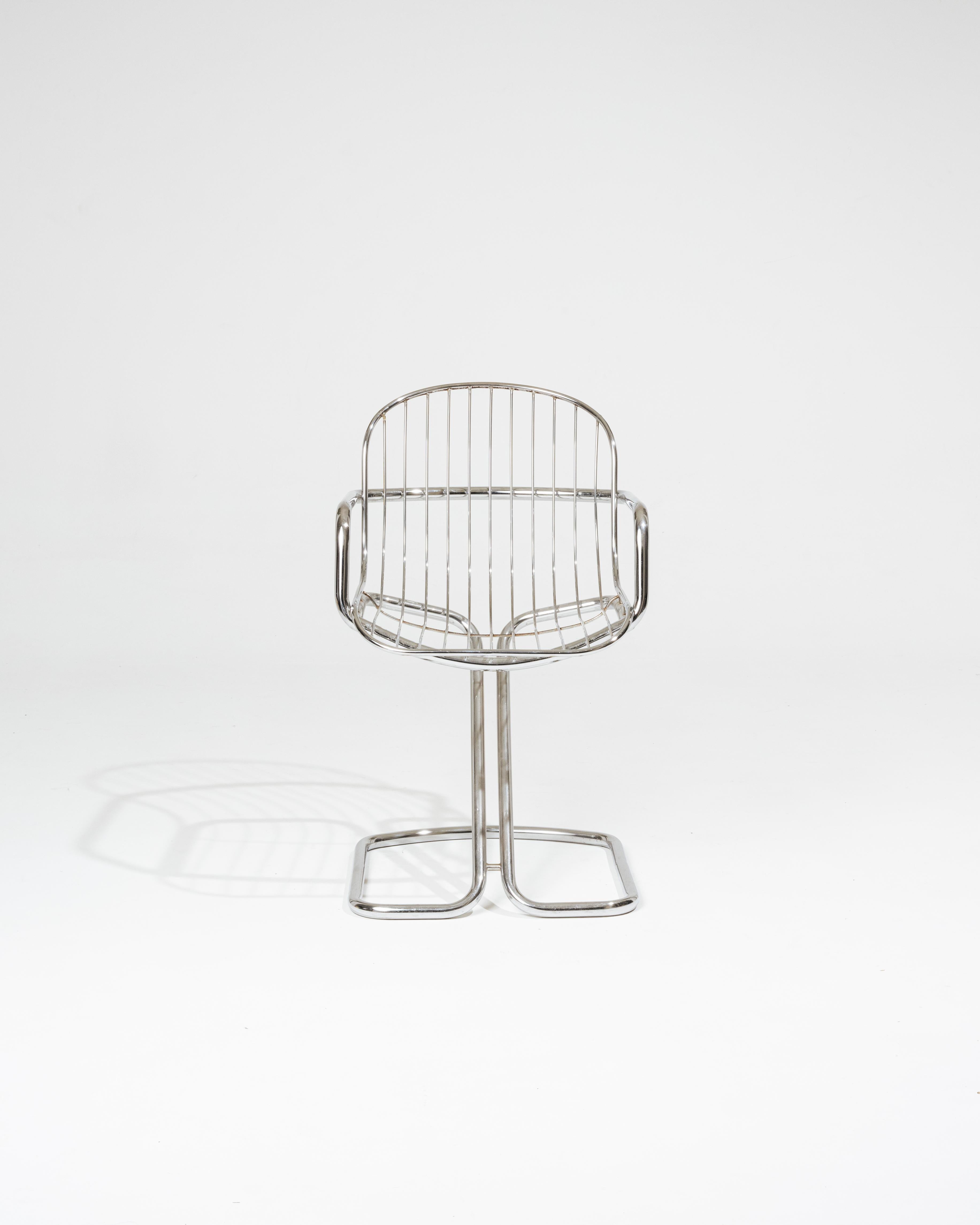 Chrome tubular chair, 1970s For Sale 2