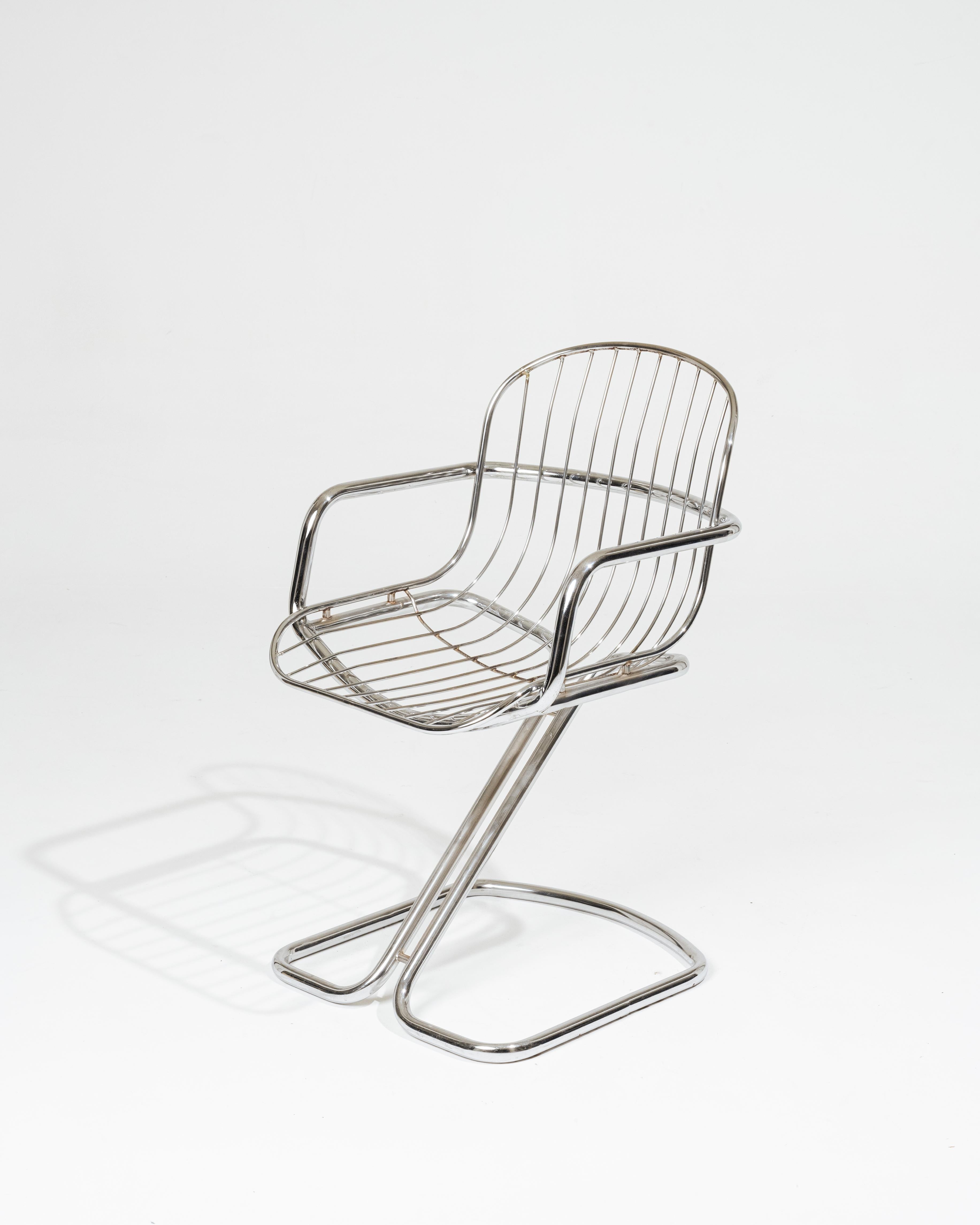 Chrome tubular chair, 1970s For Sale 3