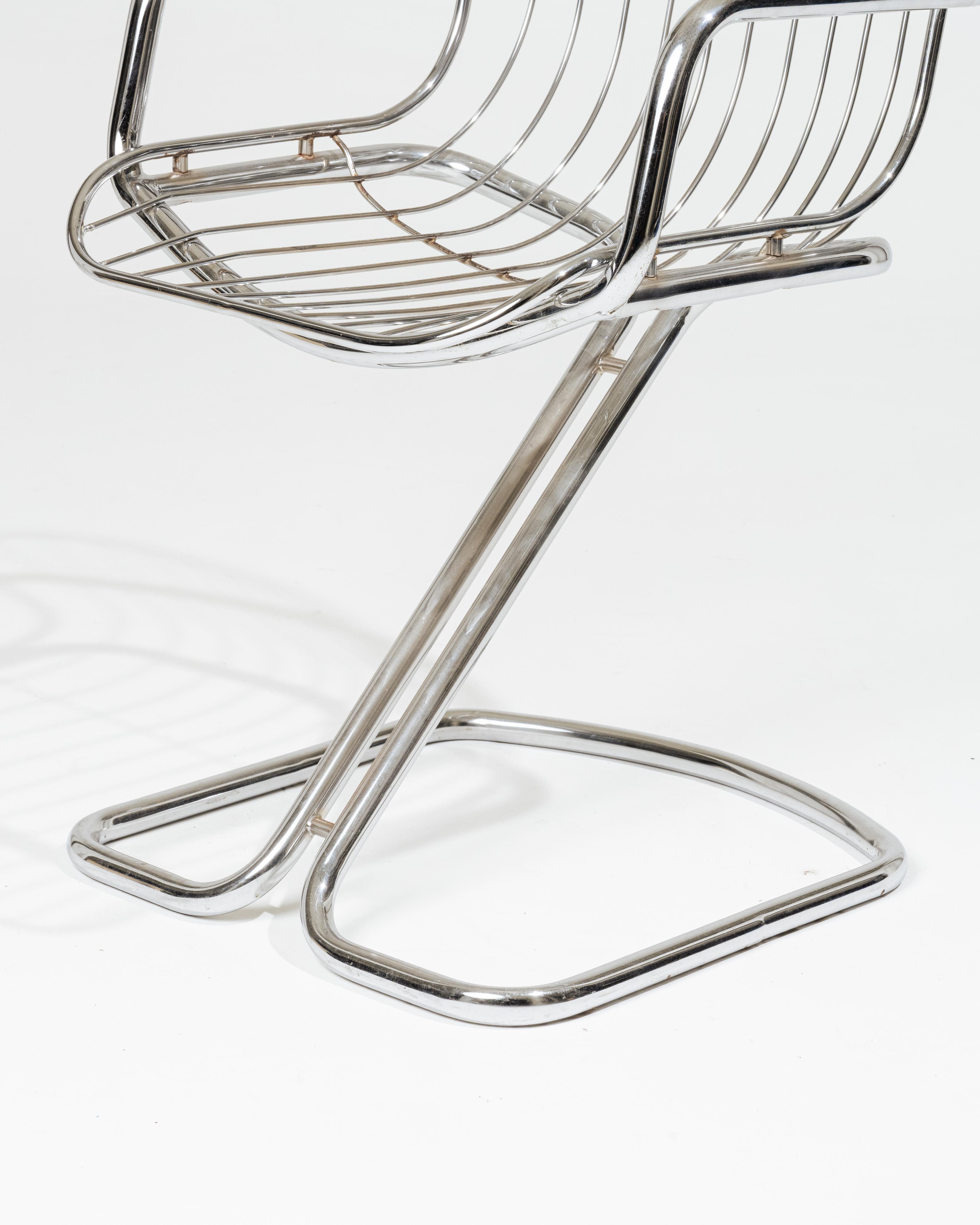 Chrome tubular chair, 1970s For Sale 4