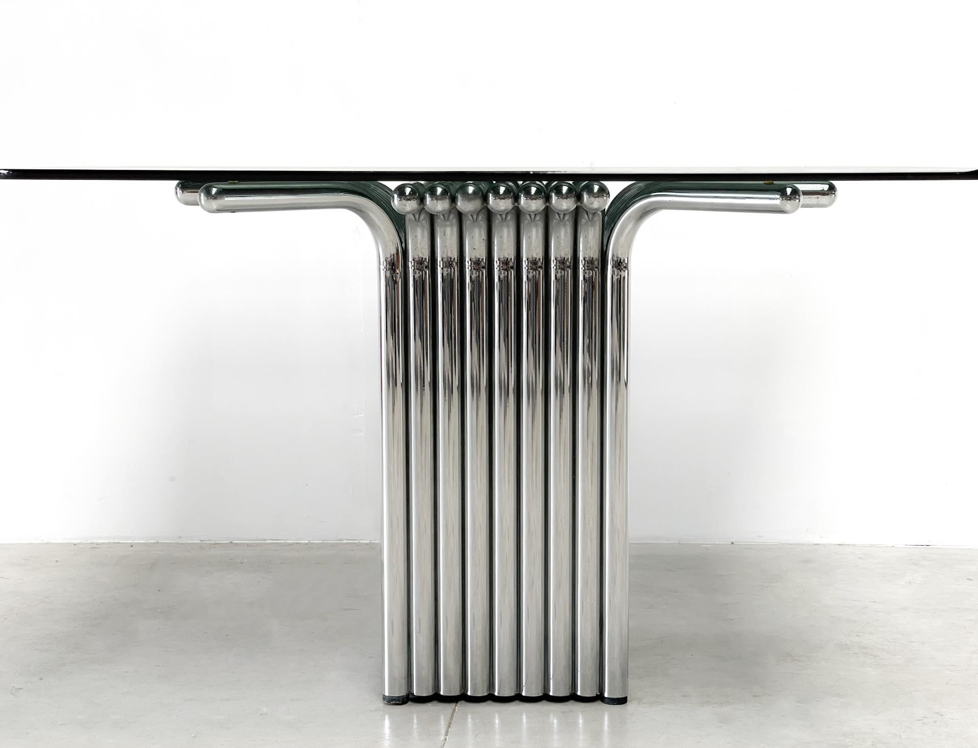 Chrome tubular dining table In Excellent Condition For Sale In Nijlen, VAN