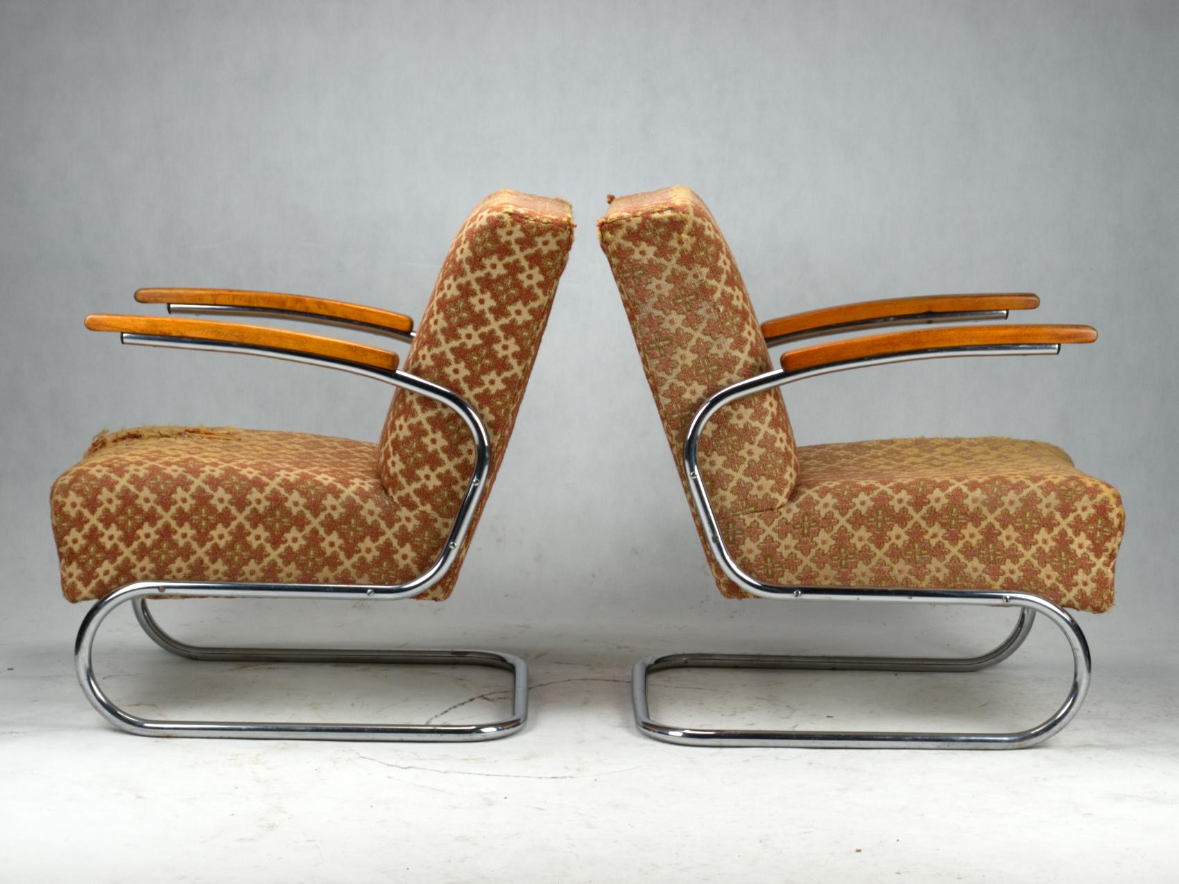 Chrome Tubular Steel Cantilever Armchairs S 411 by Thonet, circa 1930 1