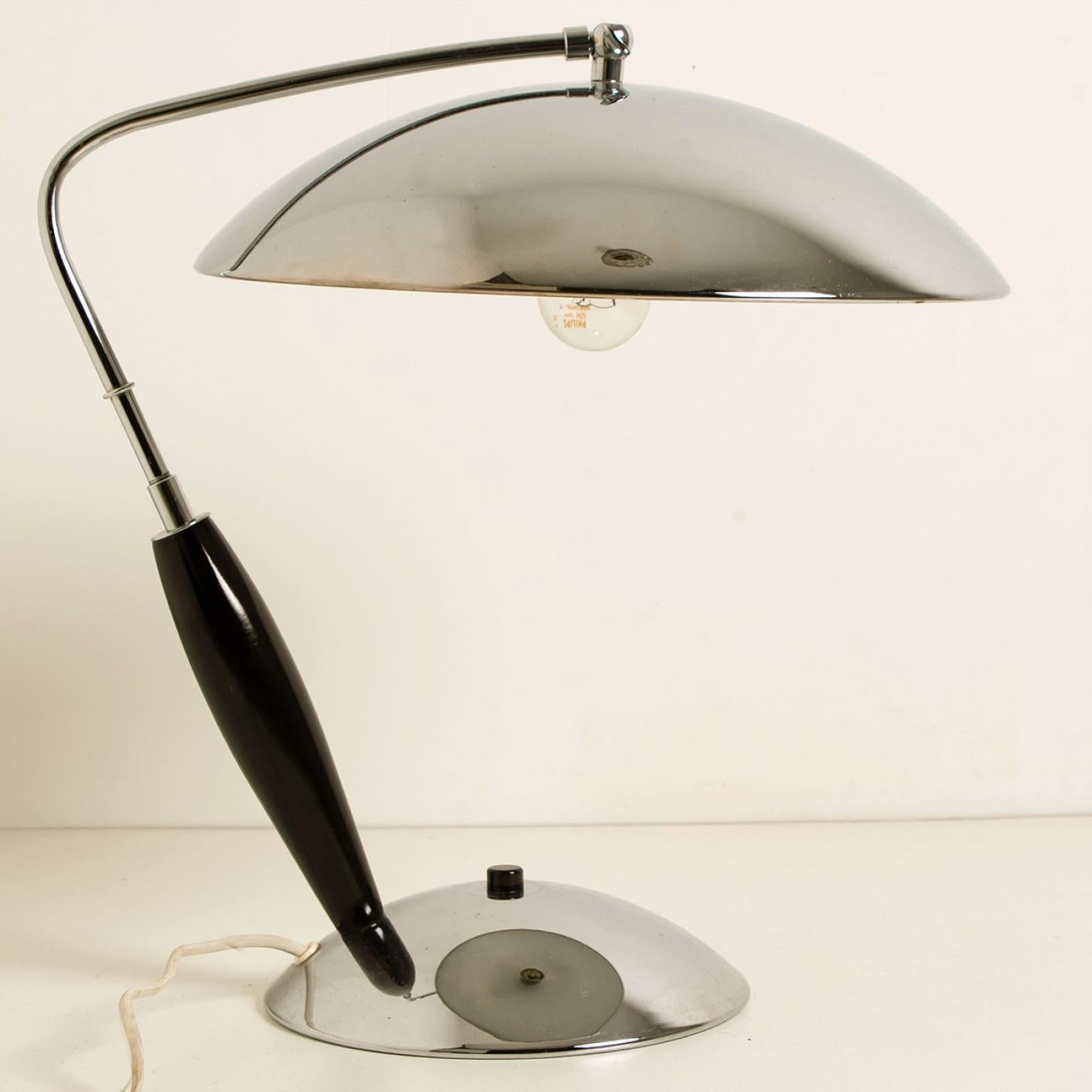 Chrome Vintage Table Lamp, 1970s For Sale 3