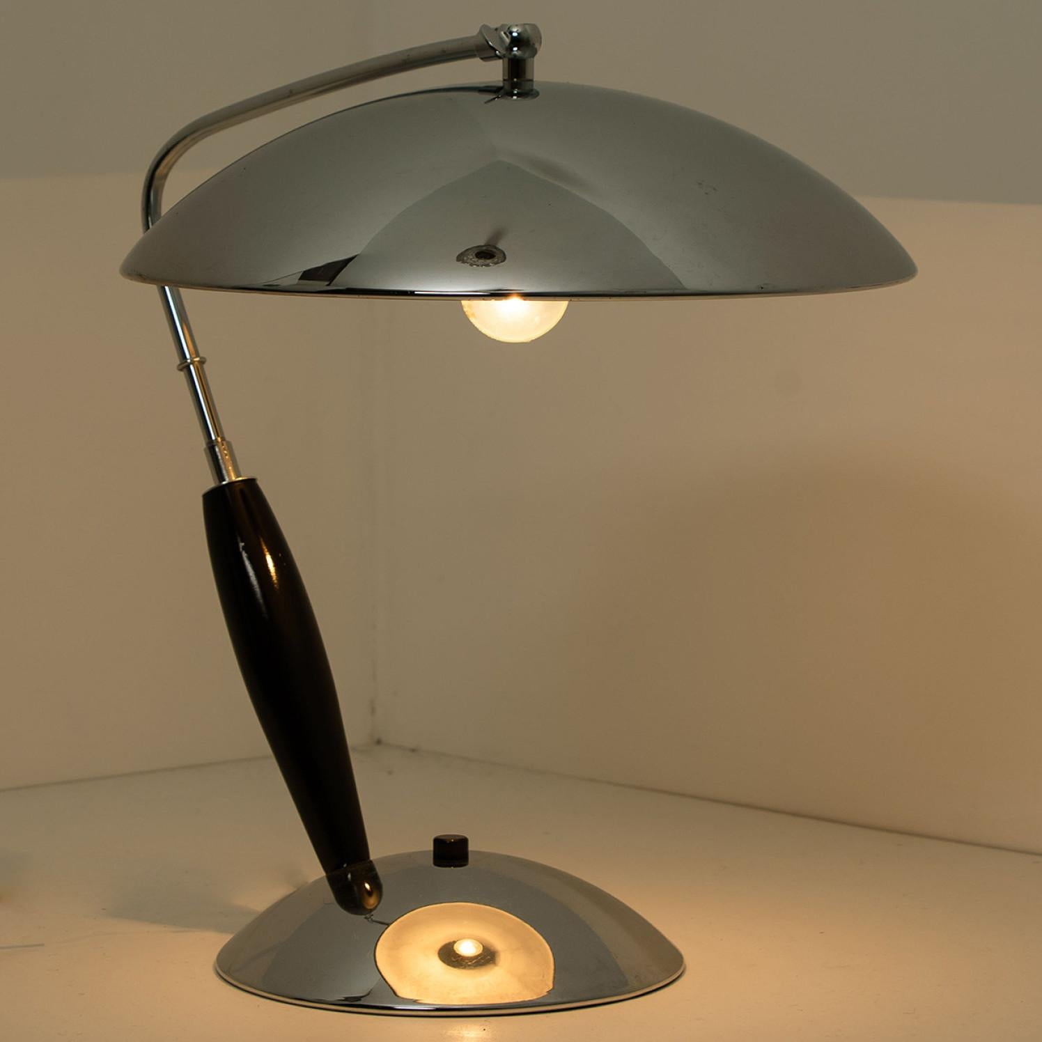 Chrome Vintage Table Lamp, 1970s For Sale 4