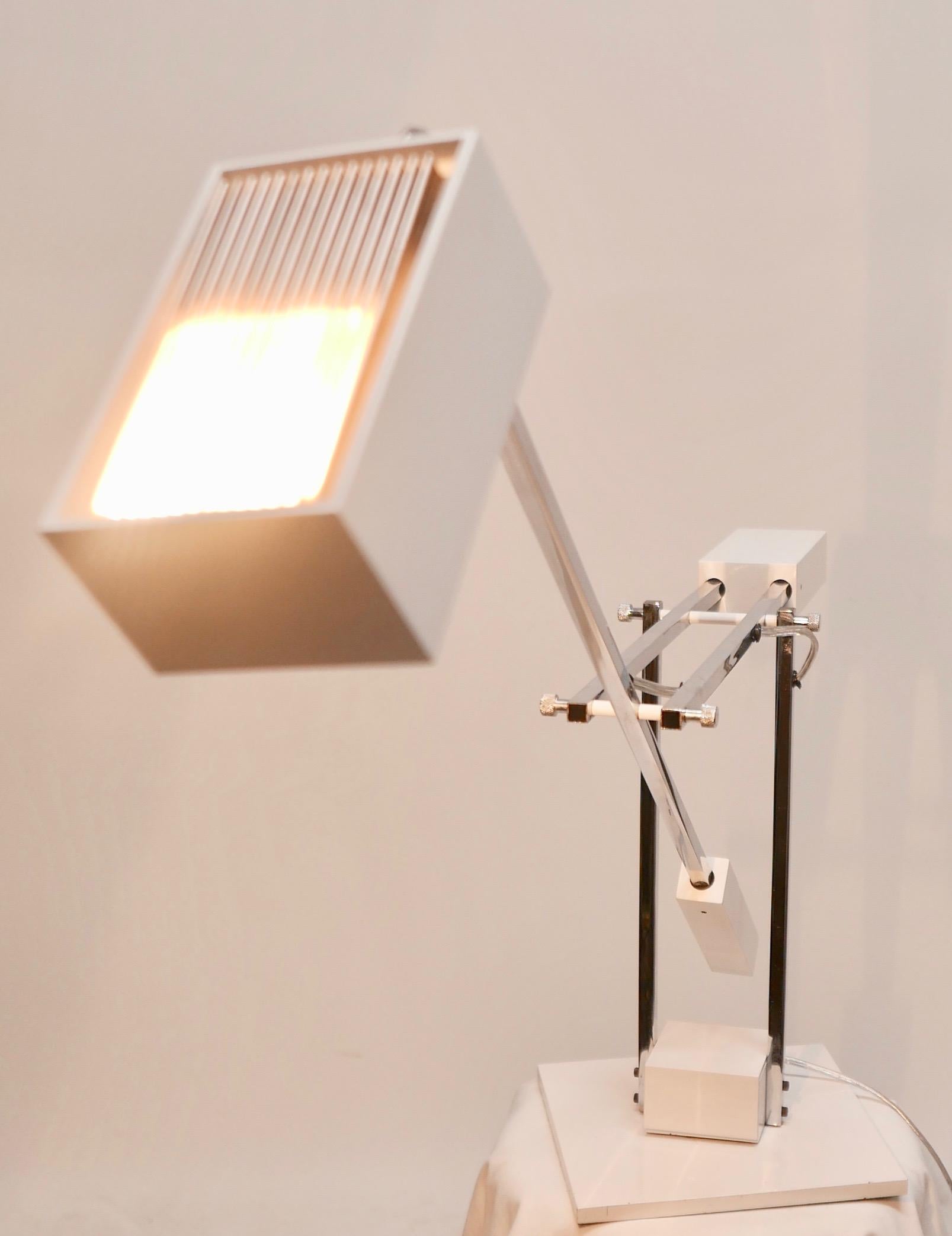 Chrome and White Metal Minimalist Desk Lamp by Designer Robert Sonneman, 1970s For Sale 6